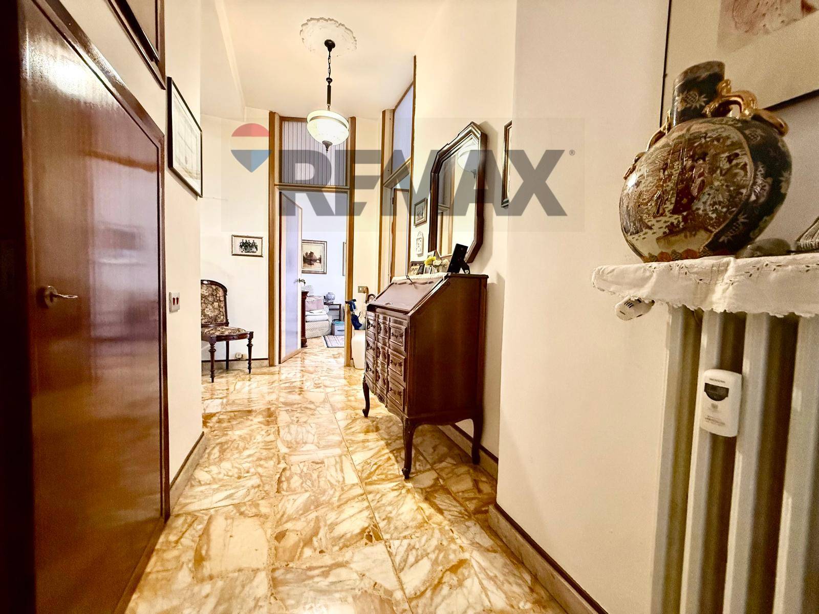 Appartamento in vendita a Legnano, Flora