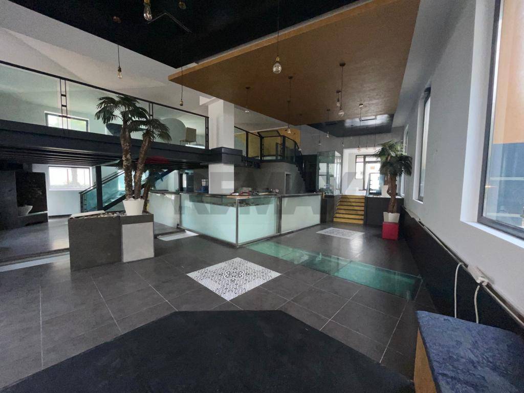 Negozio in vendita a Gallarate, Arnate
