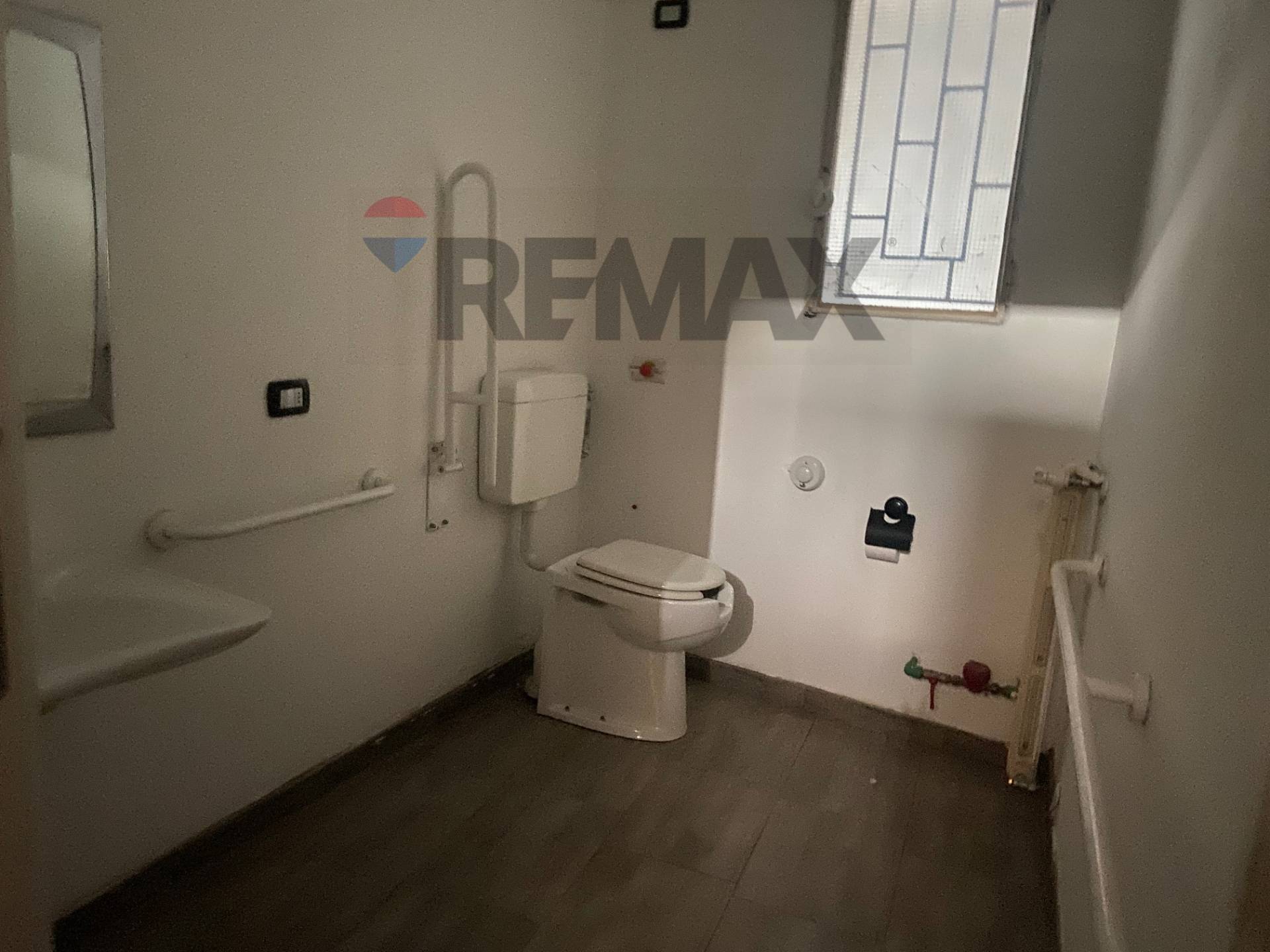 Negozio in vendita a San Vittore Olona