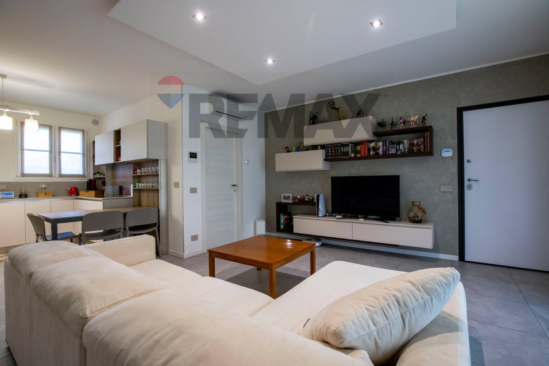 Villa a schiera in vendita a Samarate