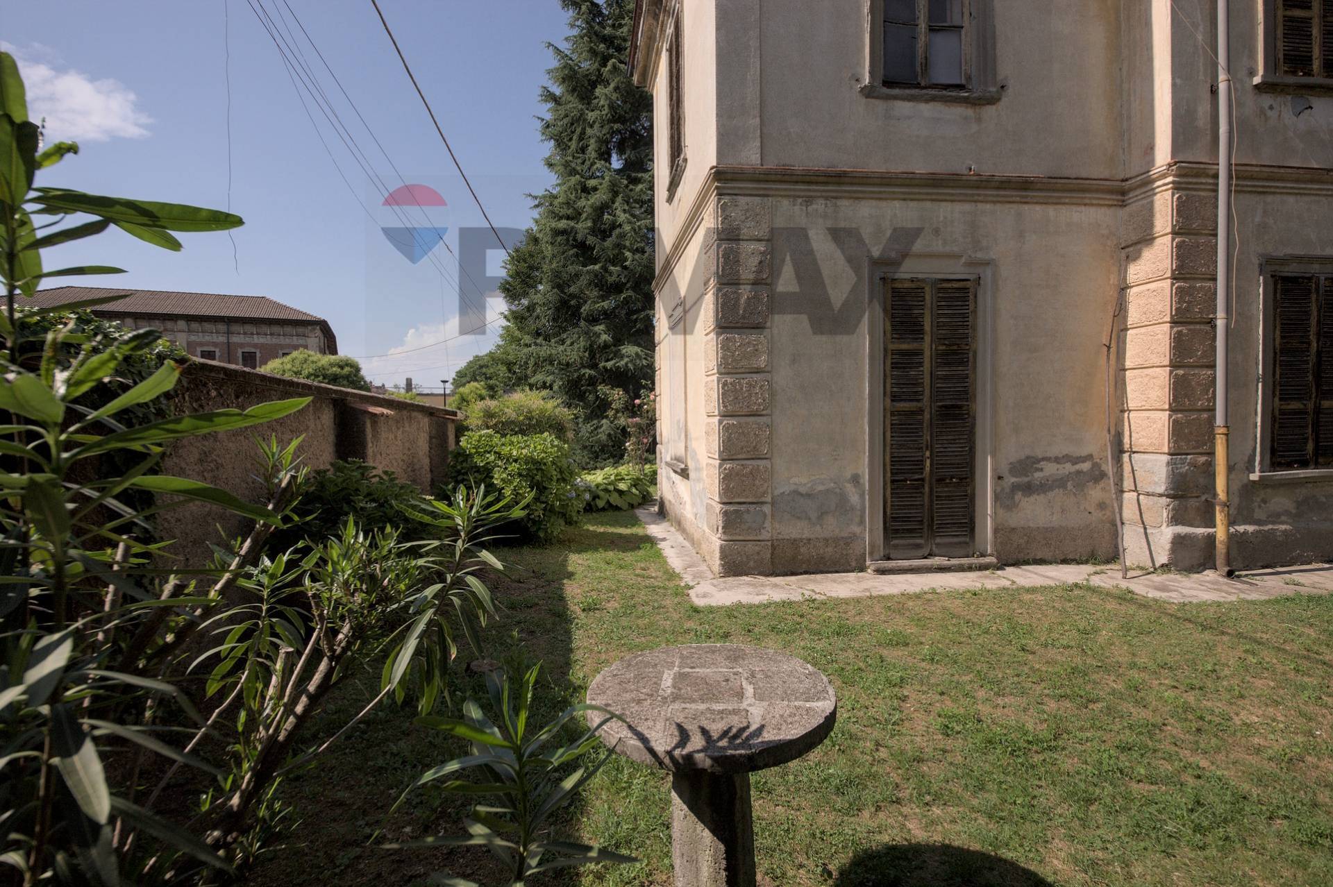 Villa singola in vendita a Gorla Minore