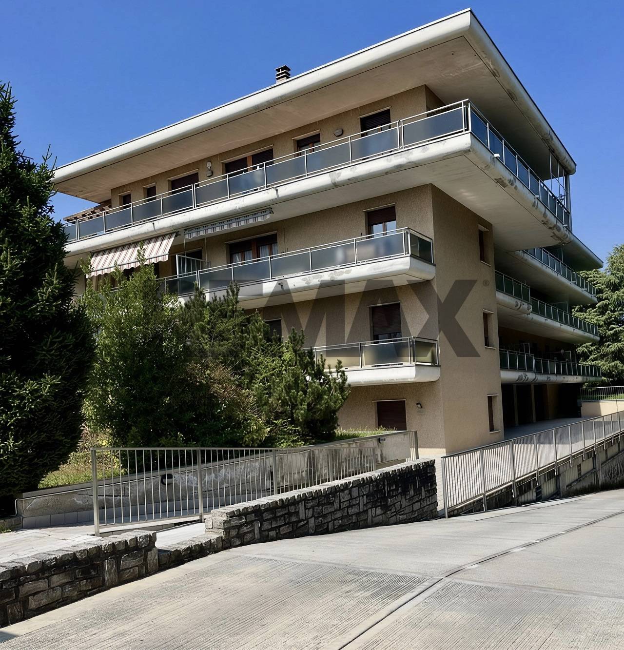 Ufficio in vendita a Vanzaghello