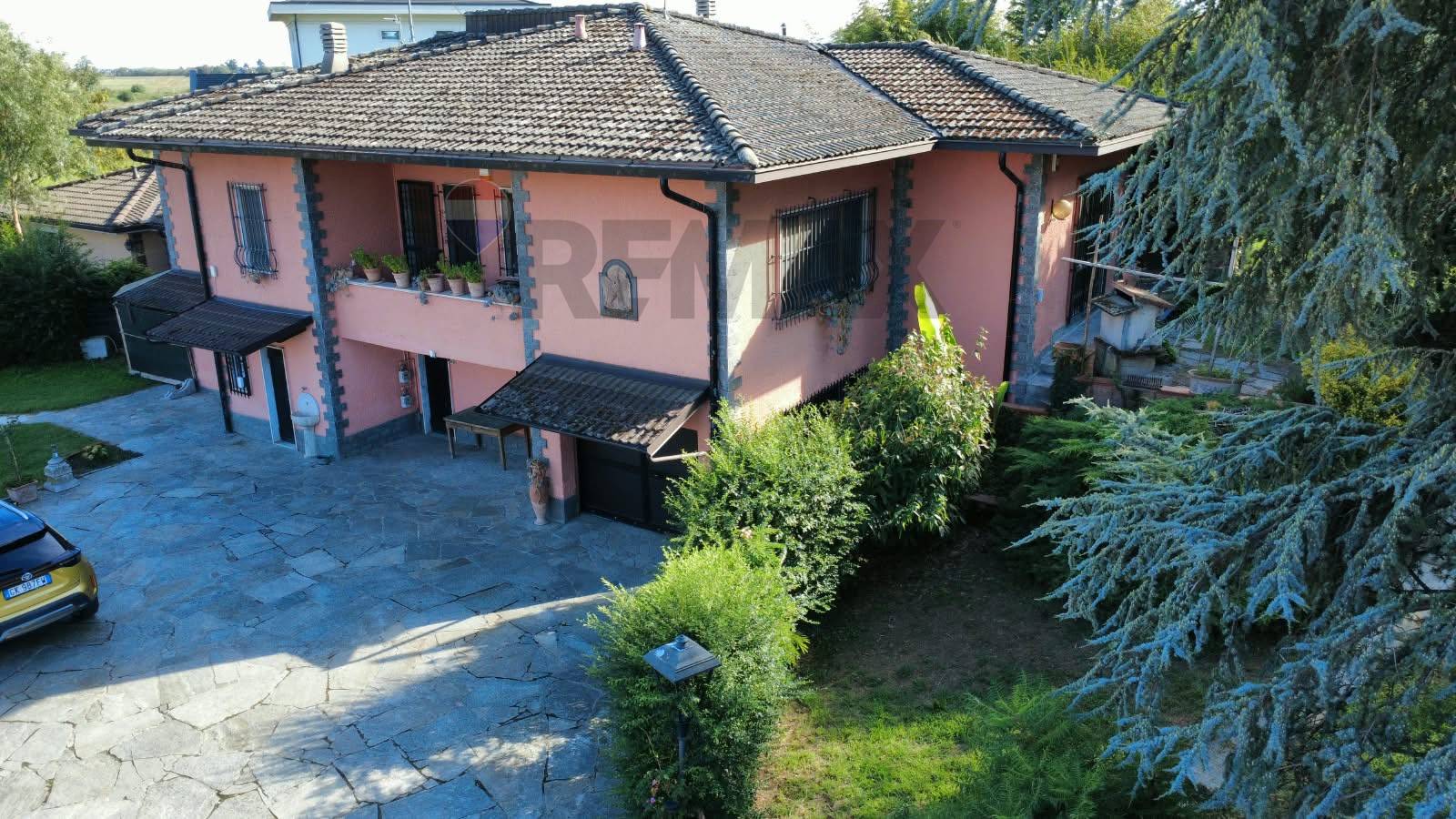Villa singola in vendita a Melegnano