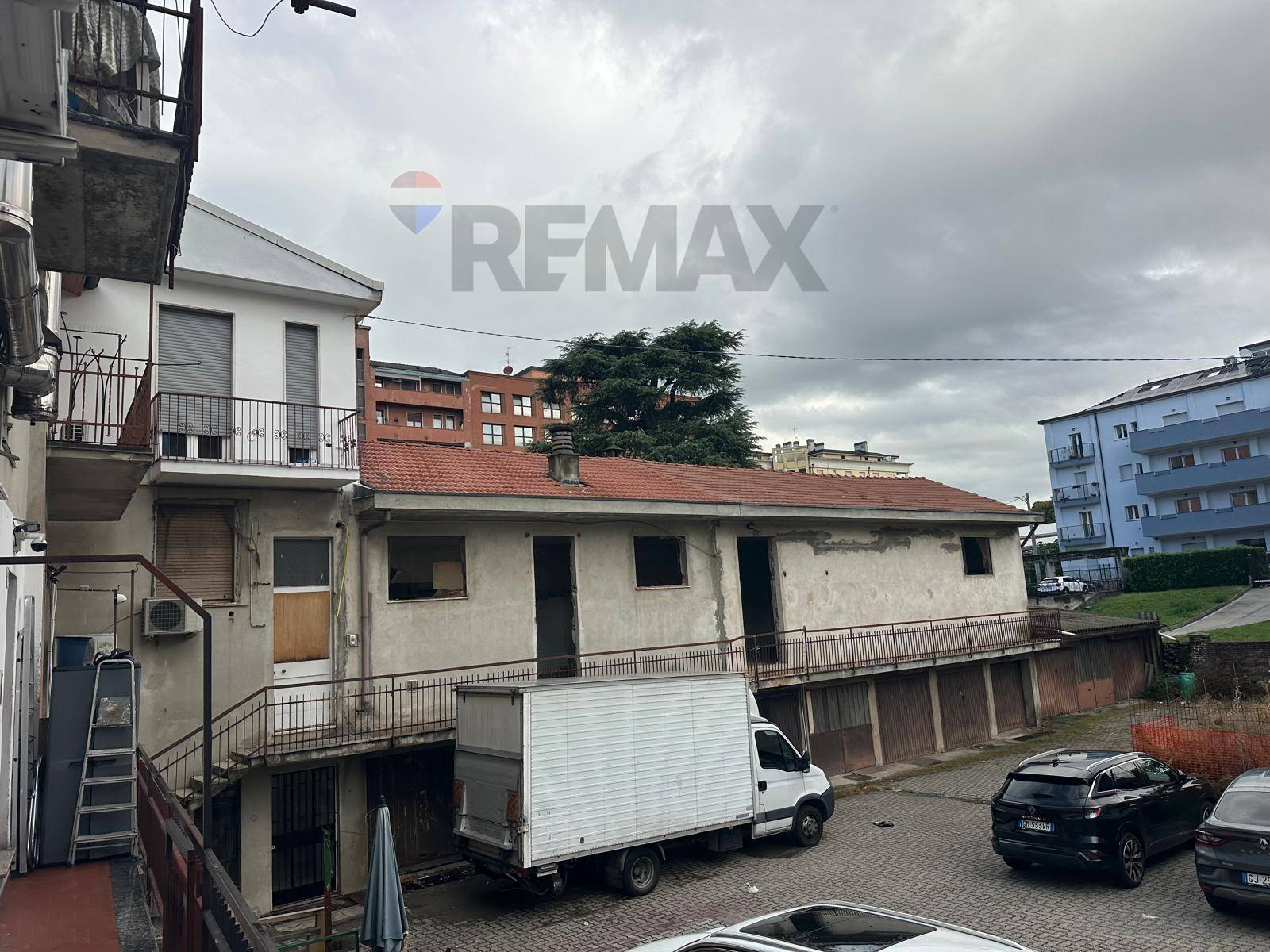Loft/Open Space in vendita a Gallarate, Zona Centro