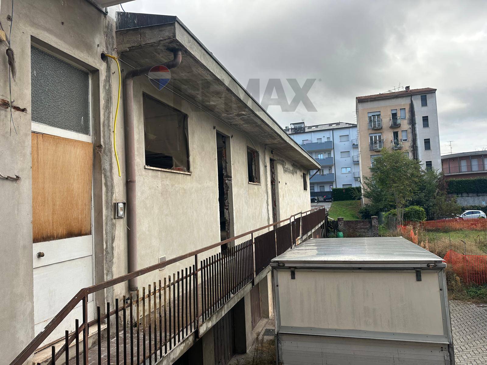 Loft/Open Space in vendita a Gallarate, Zona Centro