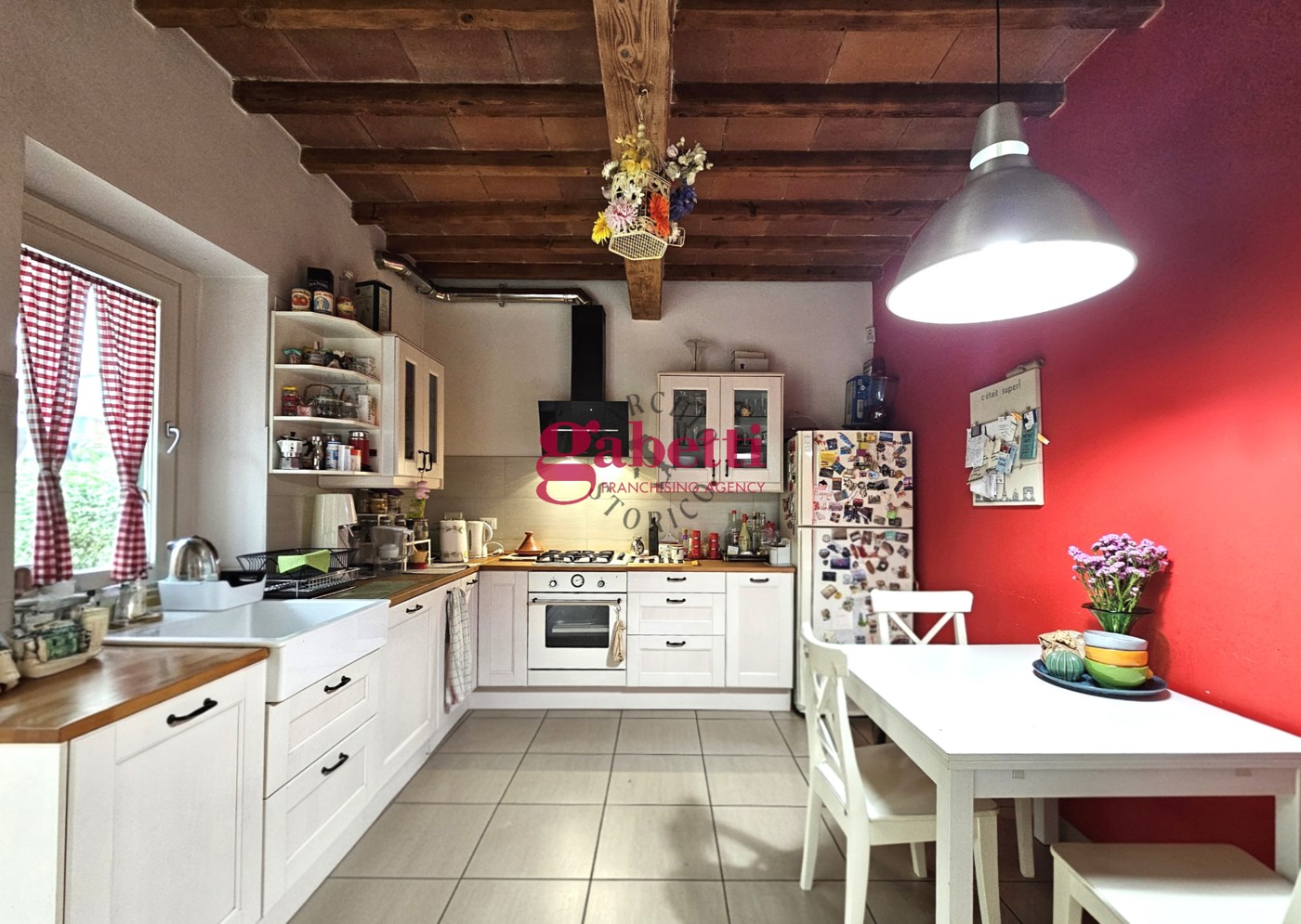 Quadrilocale in vendita a Firenze