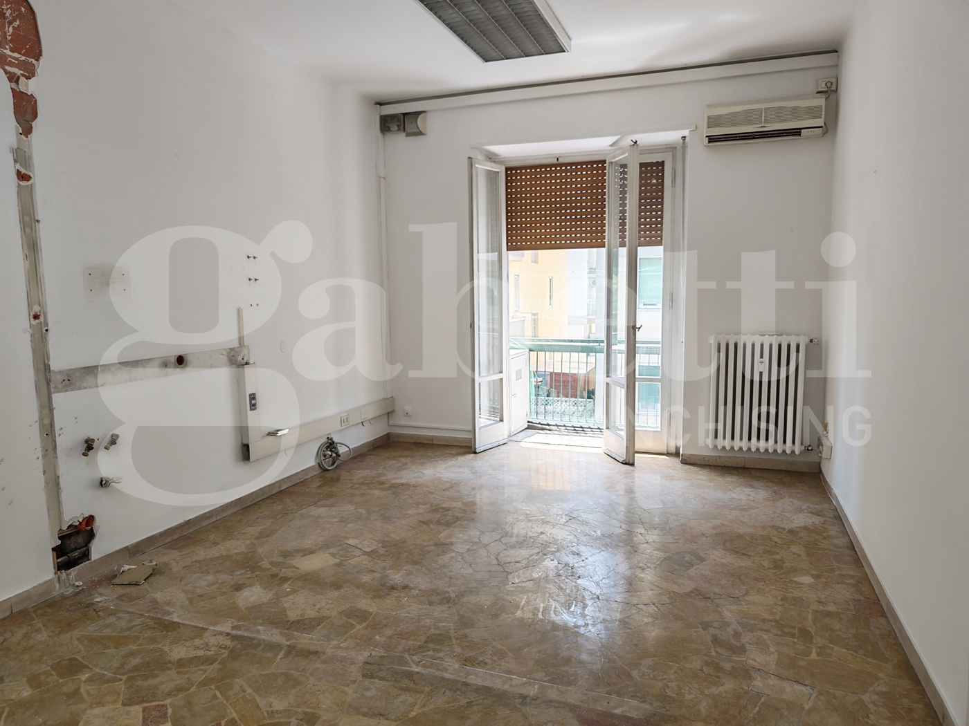 Quadrilocale da ristrutturare a Firenze
