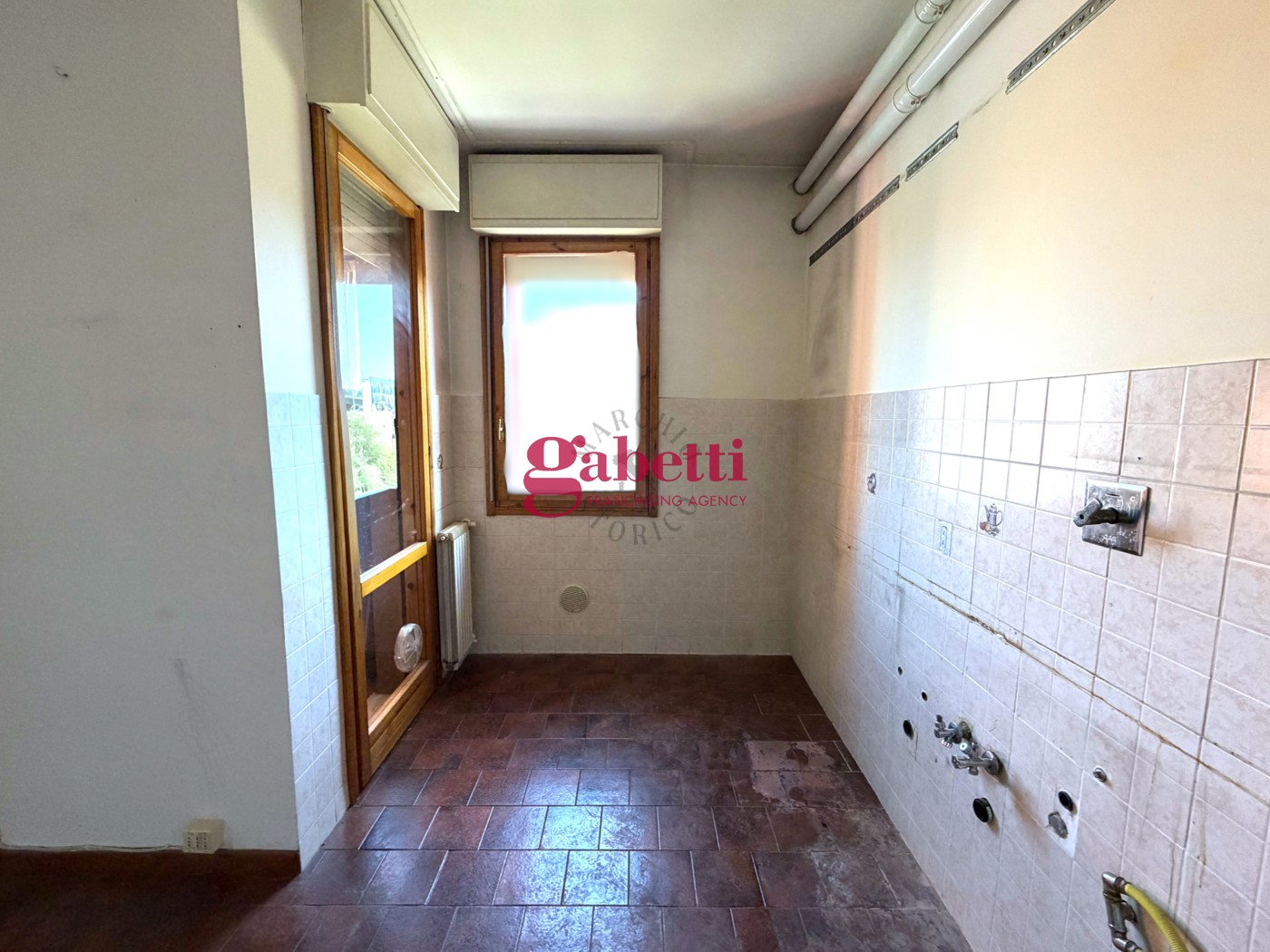 Appartamento da ristrutturare a Scandicci