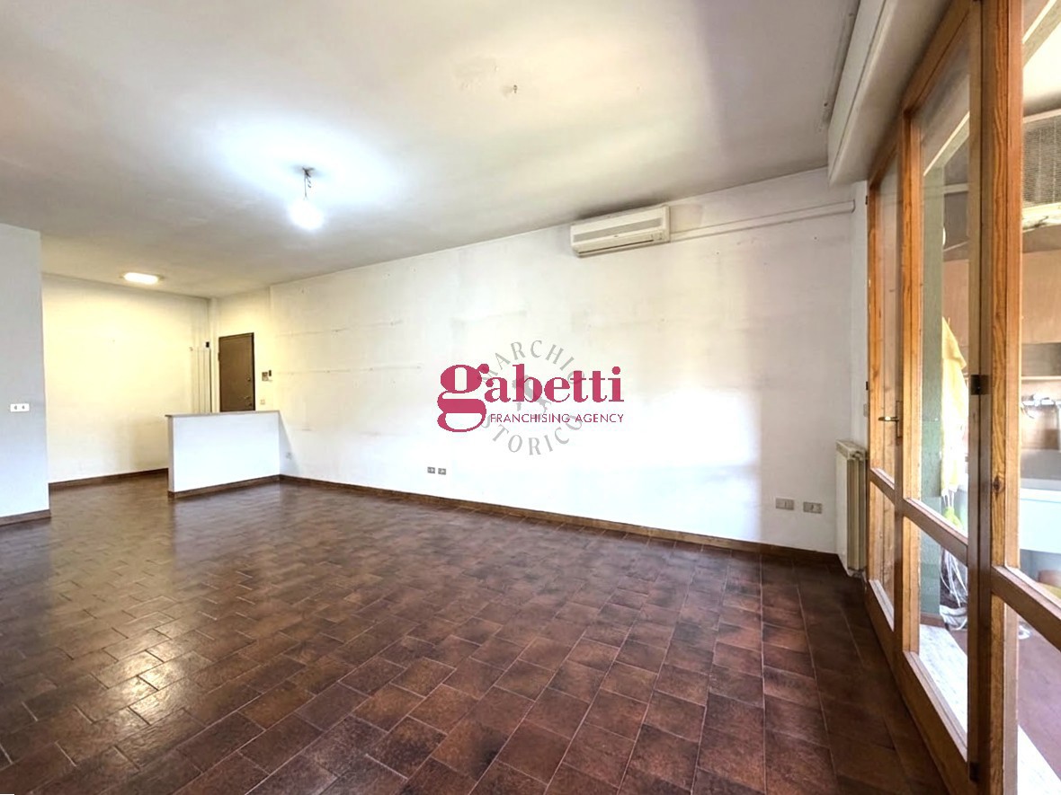 Appartamento da ristrutturare a Scandicci