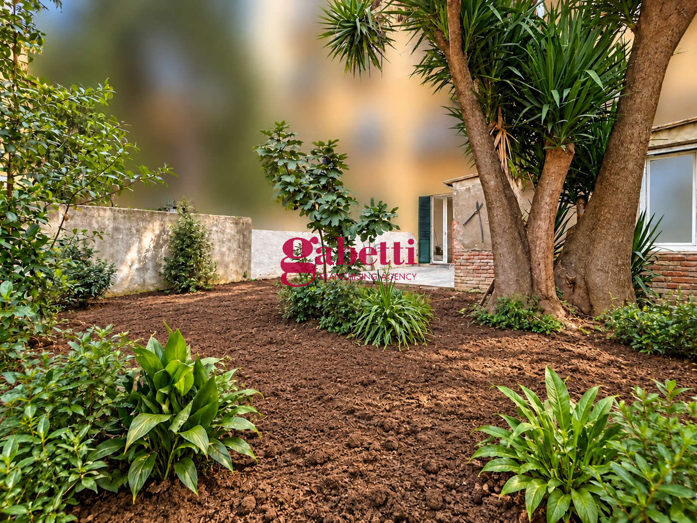Trilocale con giardino a Firenze