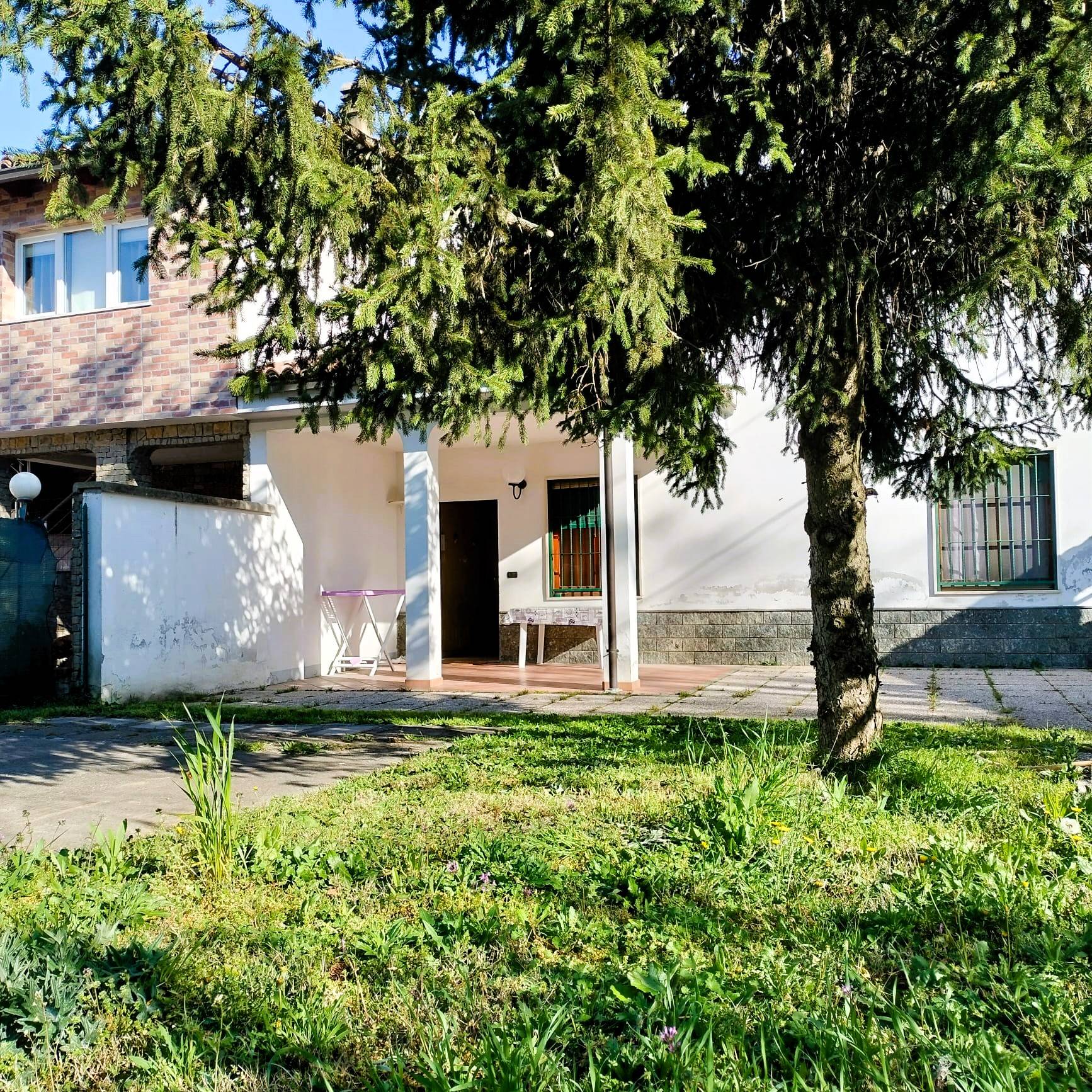 Casa singola in vendita a Alessandria, Mandrogne