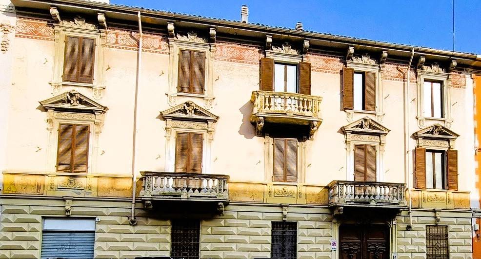 CASA TRIFAMIGLIARE in vendita a Alessandria, Centro-P.zza Matteotti