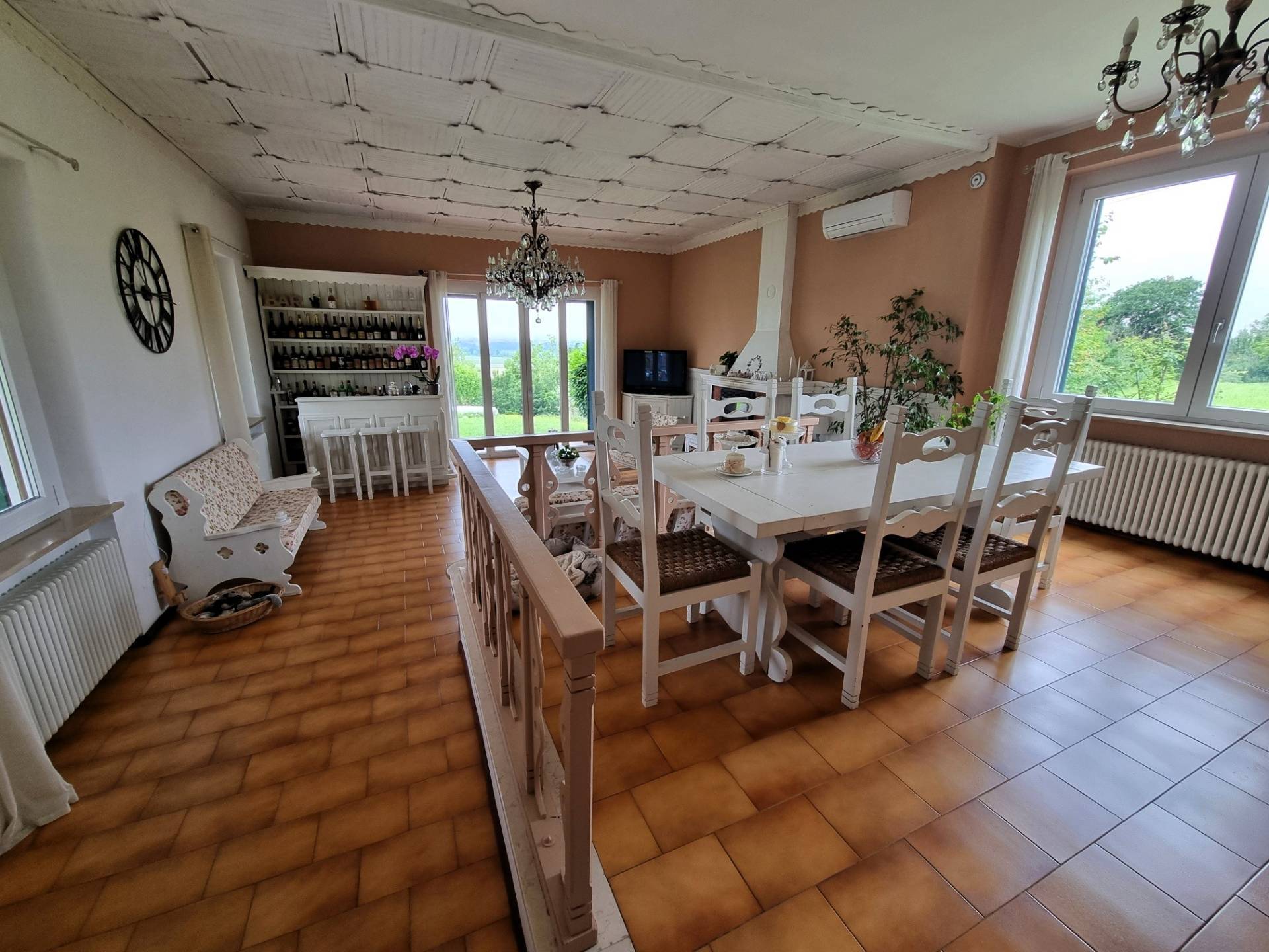 Villa in vendita a Pietra Marazzi