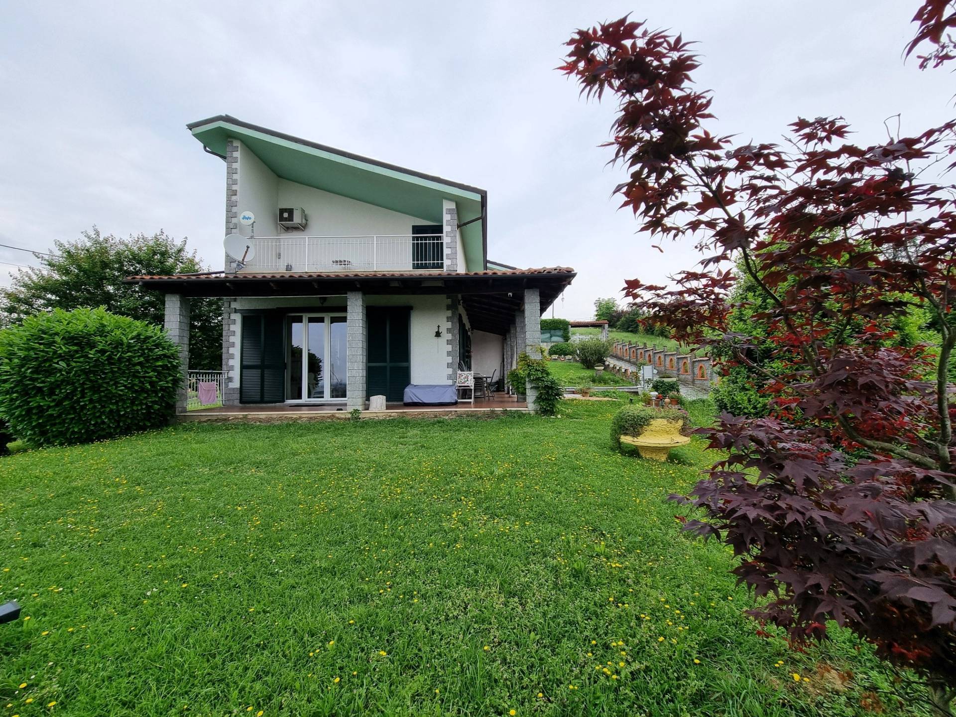Villa in vendita a Pietra Marazzi