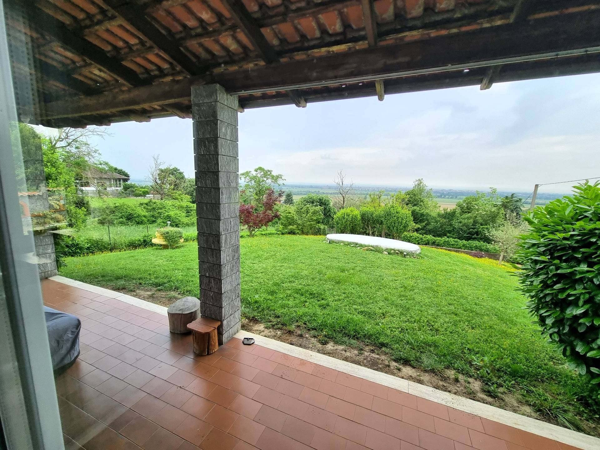 Villa in vendita a Pietra Marazzi