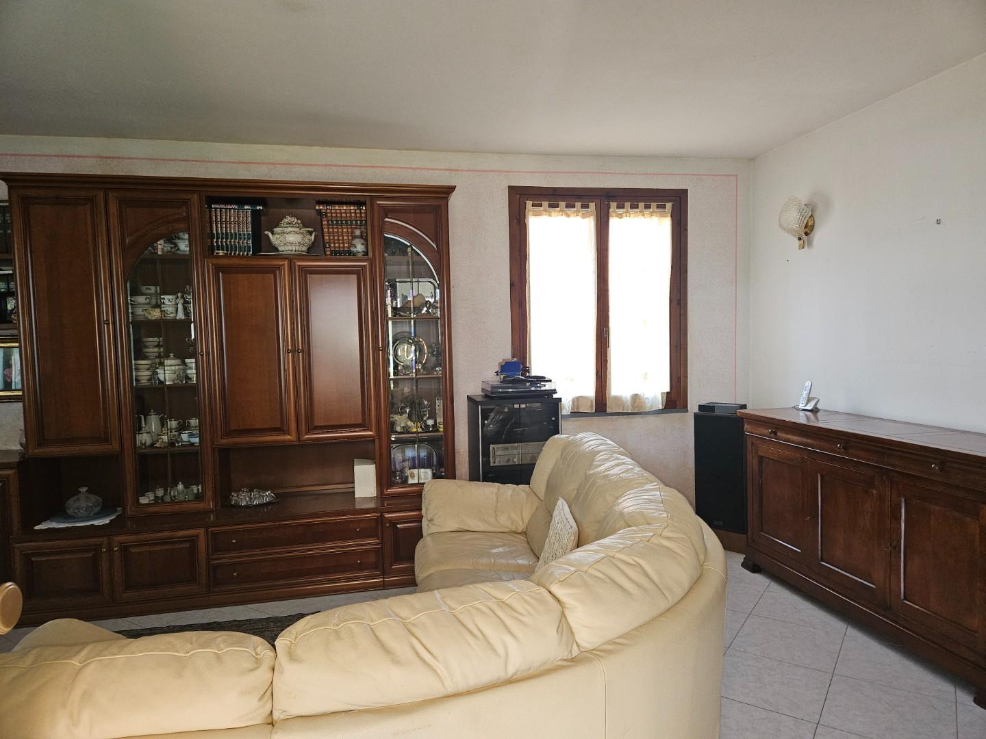 Villa con giardino, Pisa riglione oratoio