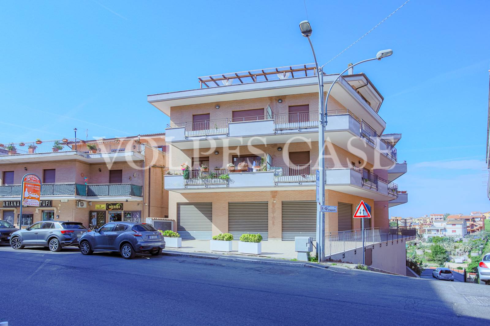 Locale/Negozio in affitto a Riano