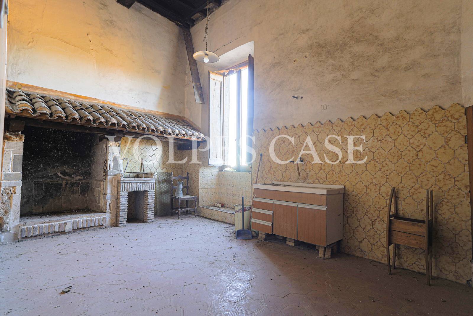 Stabile/Palazzo in vendita a Toffia