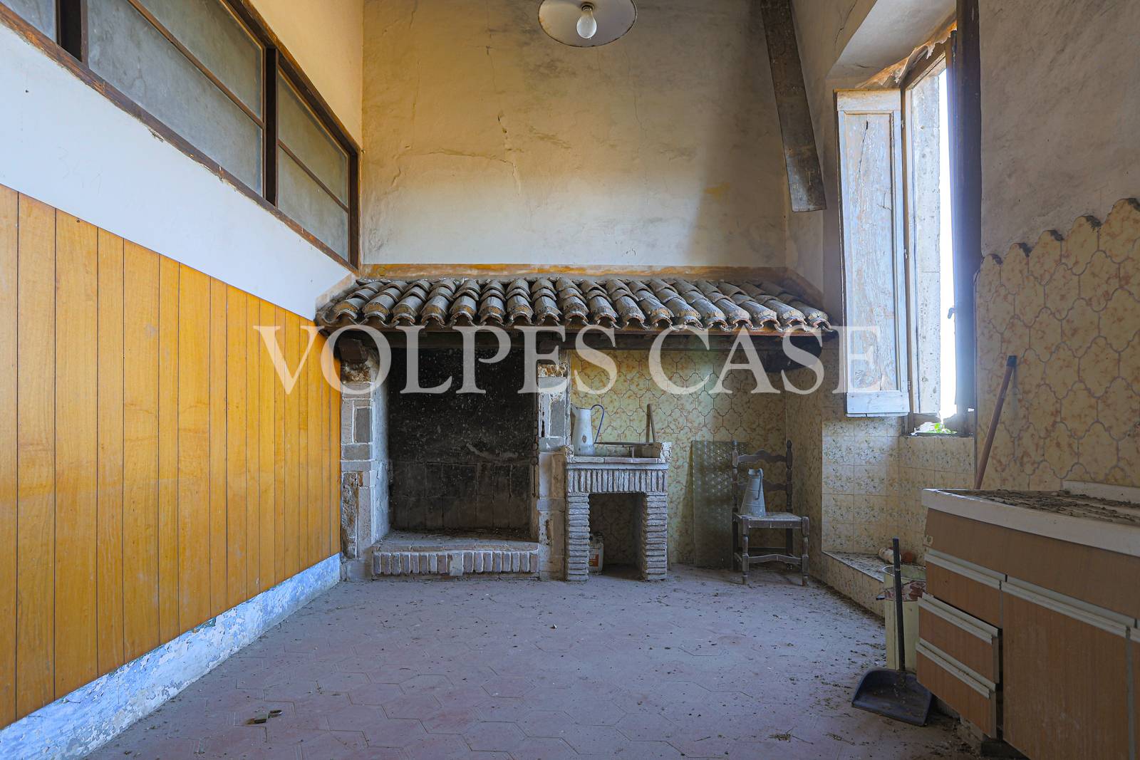 Stabile/Palazzo in vendita a Toffia