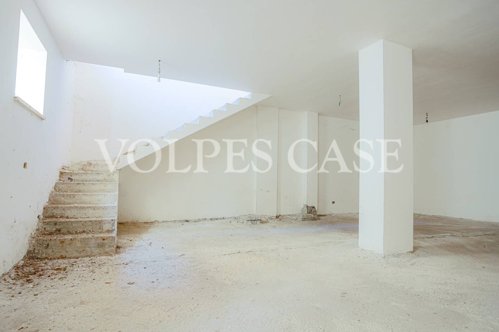 Locale/Negozio in affitto a Riano