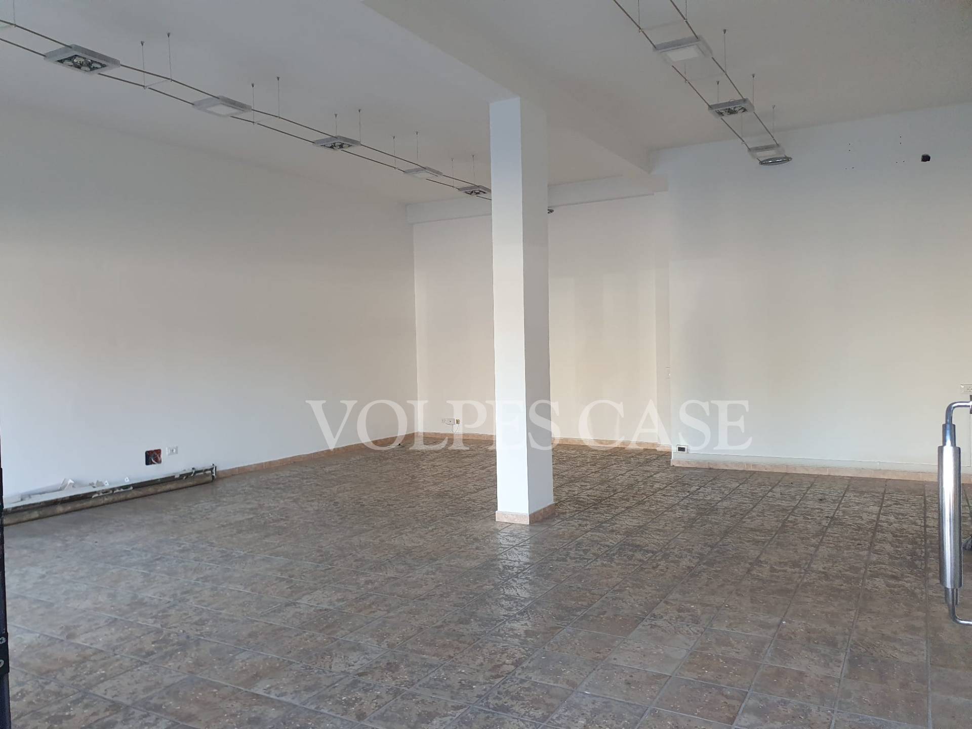 Locale/Negozio in vendita a Fonte Nuova, Tor Lupara