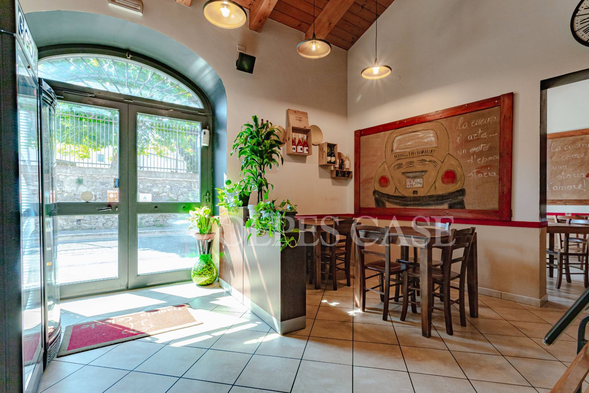 Attivit commerciale in vendita a Bracciano