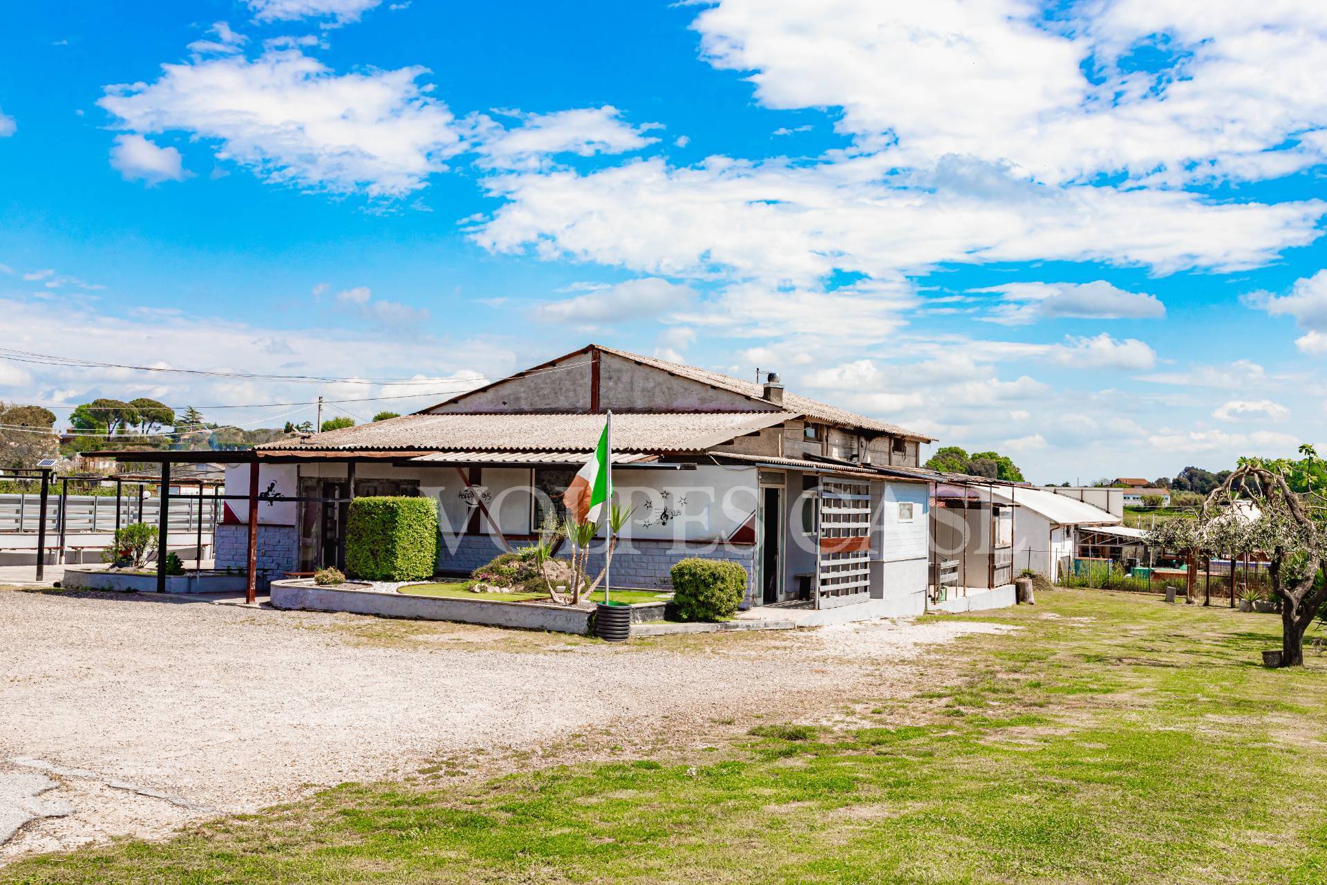 Locale/Negozio in vendita a Bracciano, Vigna di Valle