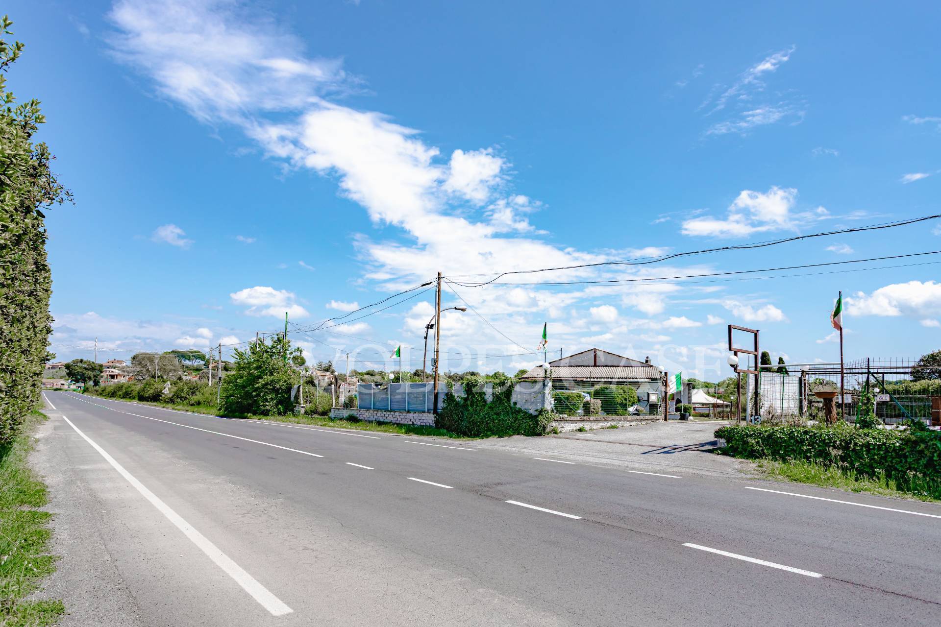 Locale/Negozio in vendita a Bracciano, Vigna di Valle