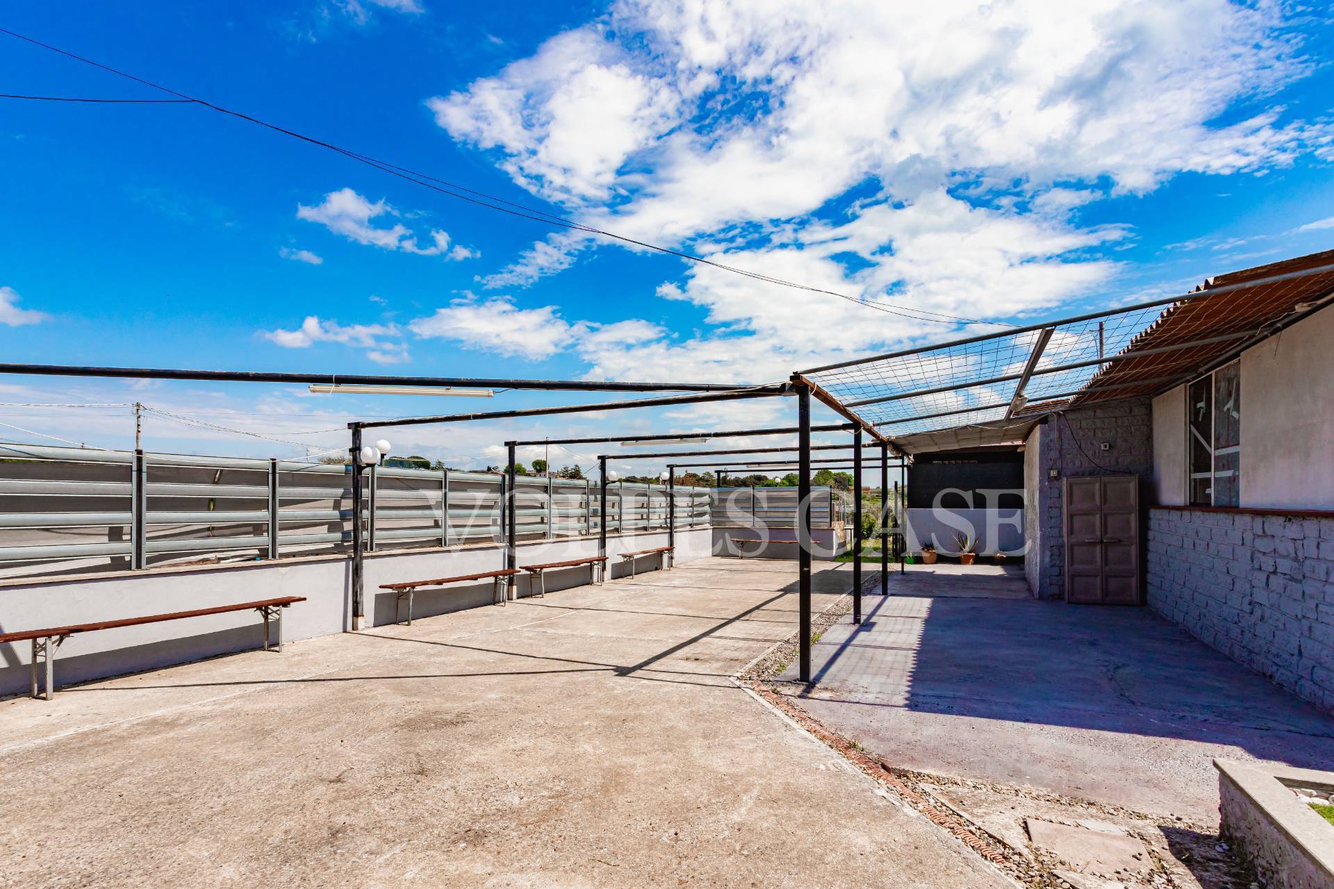 Locale/Negozio in vendita a Bracciano, Vigna di Valle