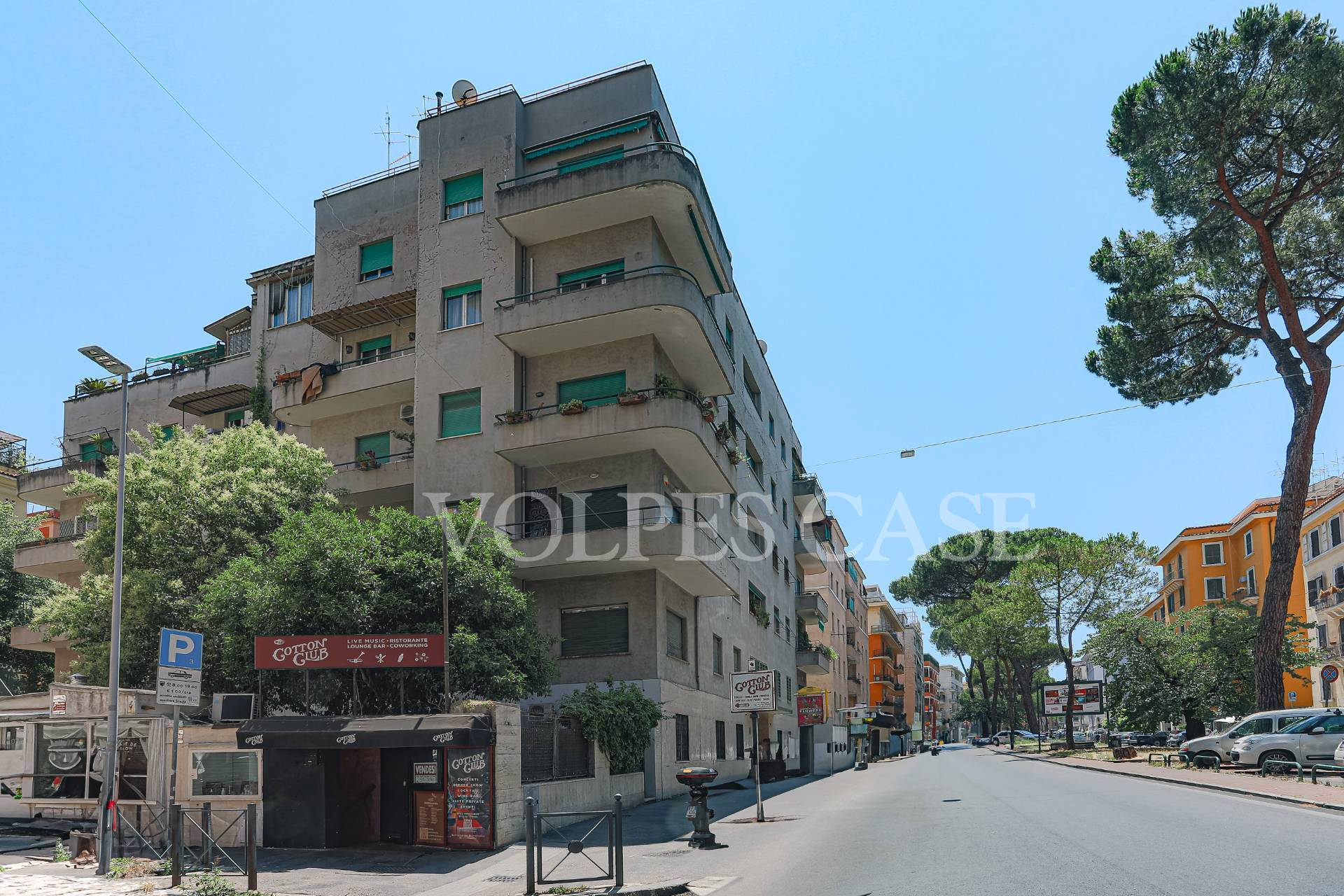 Locale/Negozio in vendita a Roma, Trieste