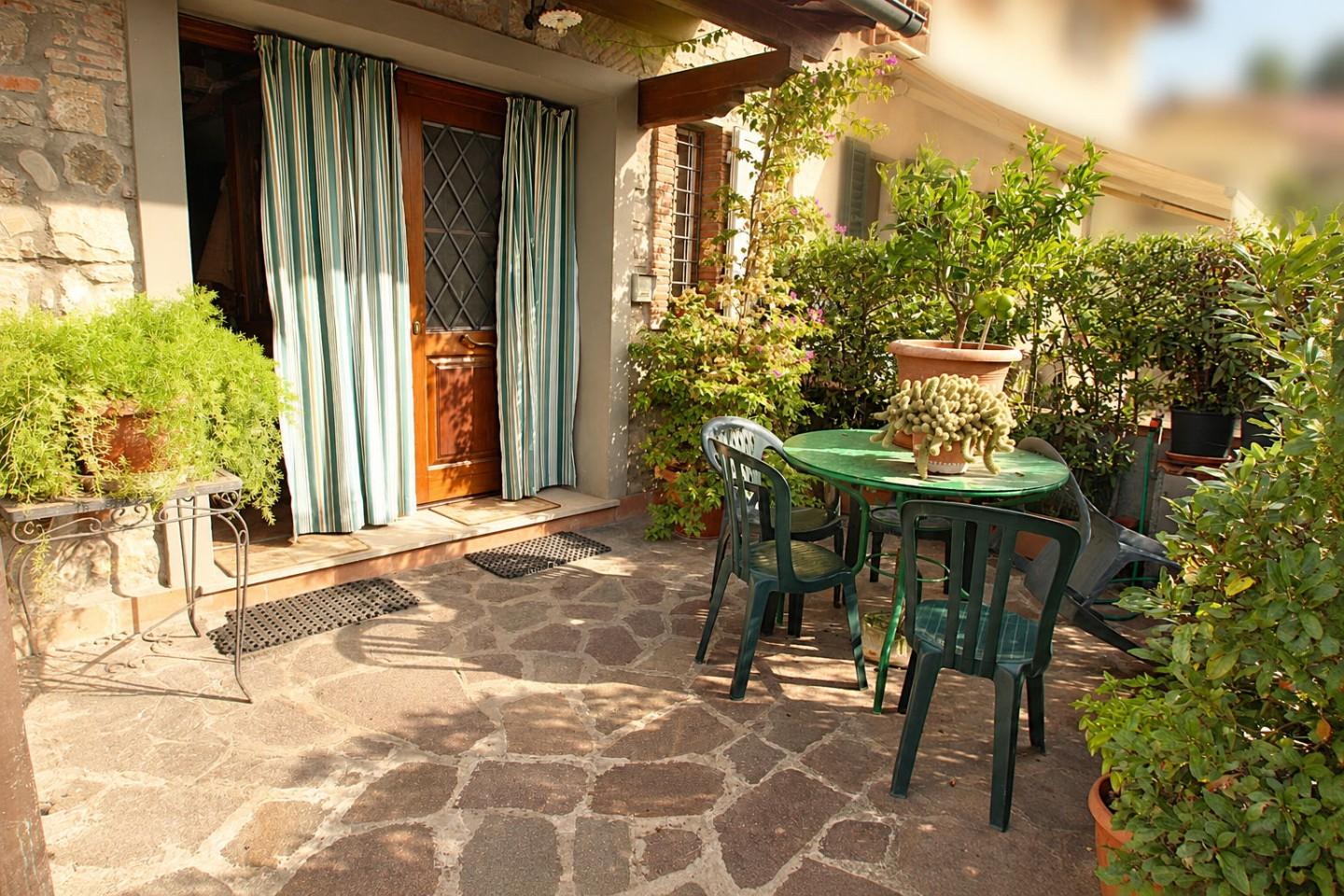 Casa indipendente in vendita, Lucca montuolo