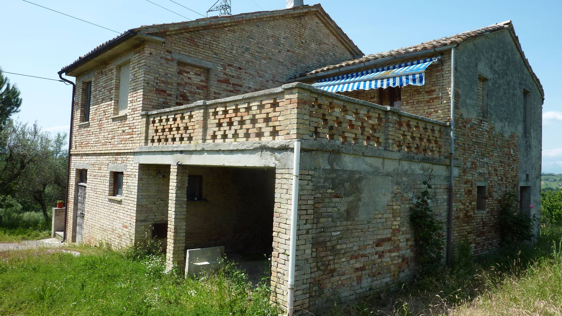 Rustico/Casale in vendita a Monsampolo del Tronto, Monsampolo