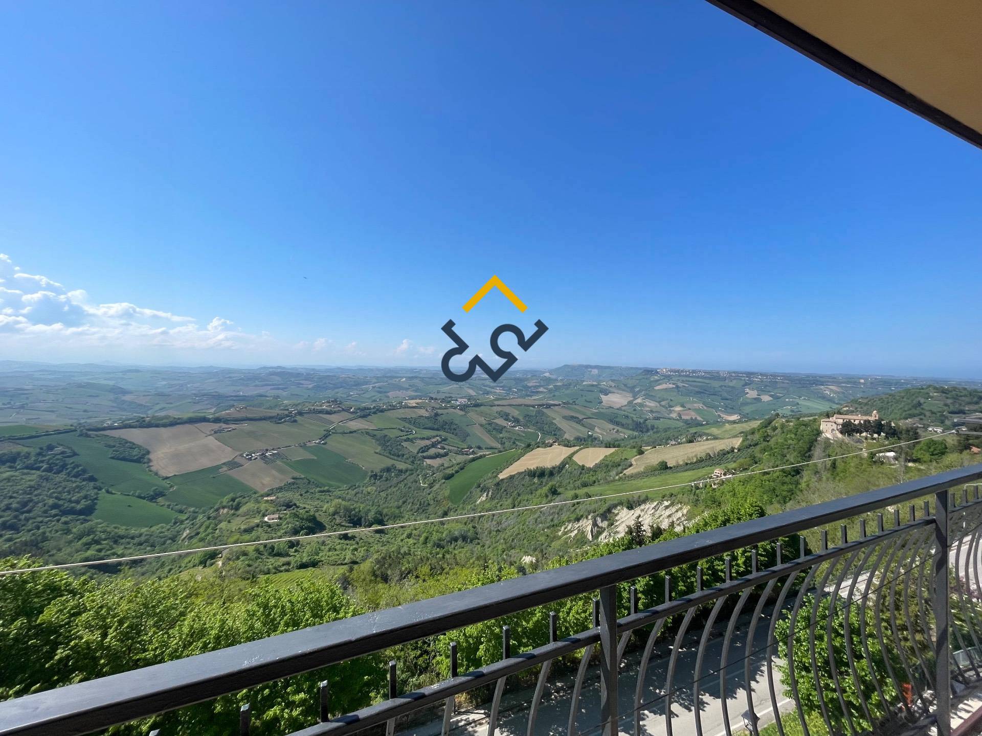 Appartamento in vendita a Ripatransone, Centro Storico