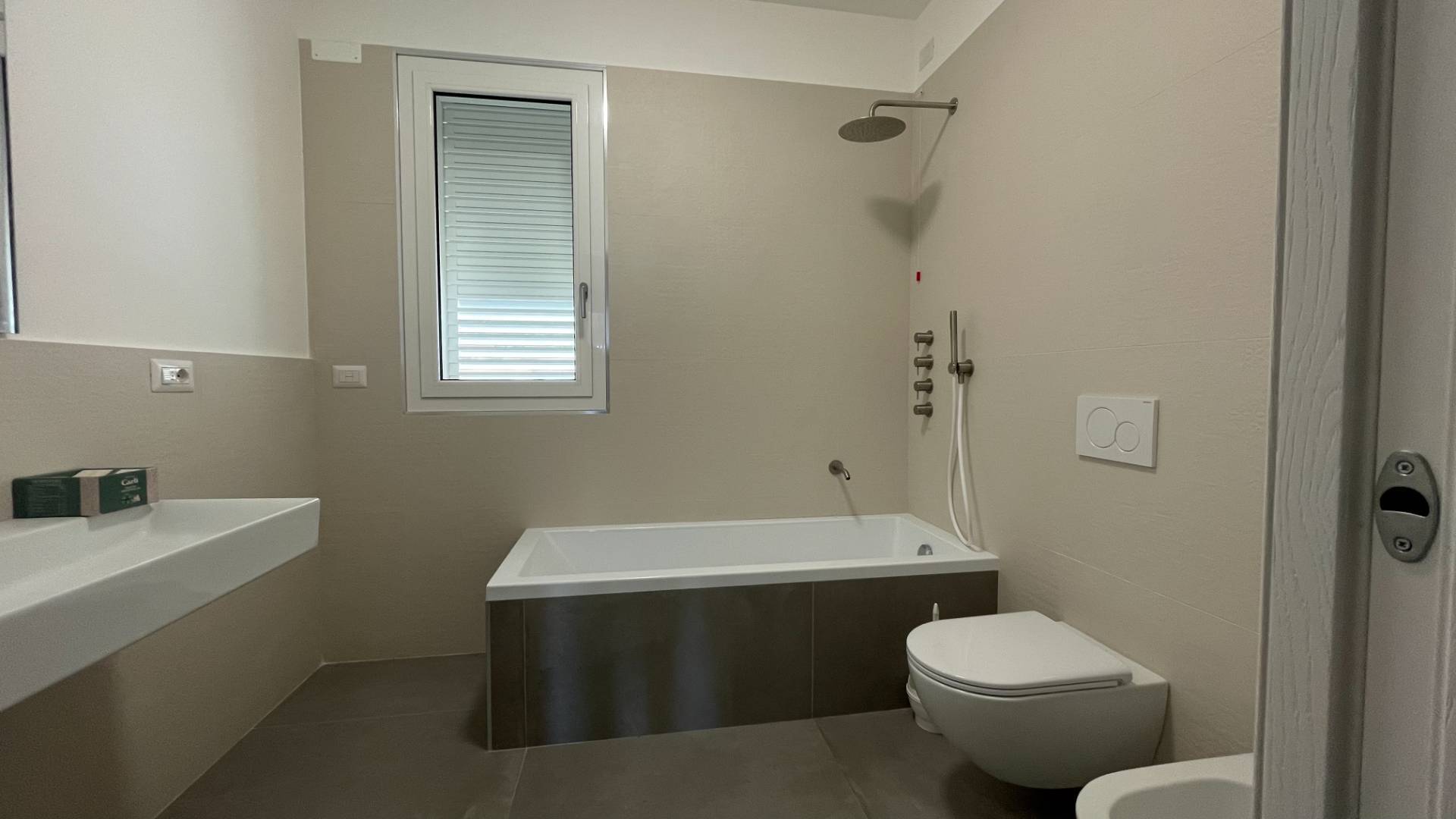 Appartamento in vendita a San Benedetto del Tronto, Centrale Sud