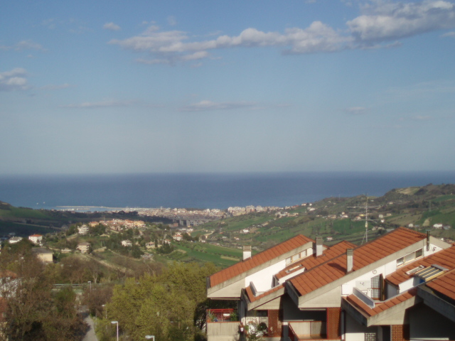 Villa in vendita a Acquaviva Picena