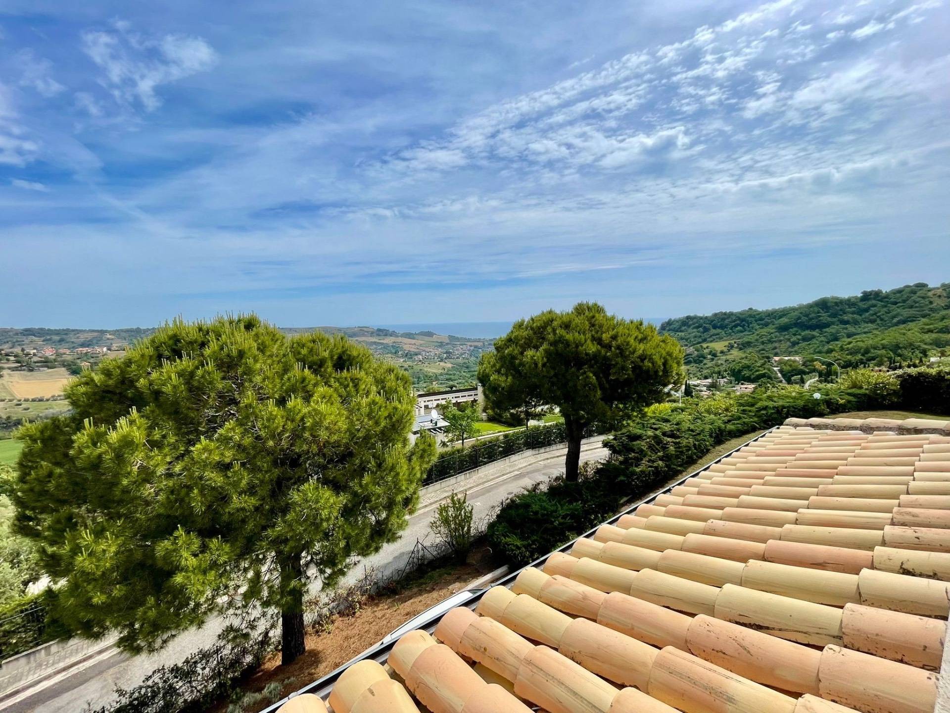 Villa in vendita a Acquaviva Picena, Residenziale