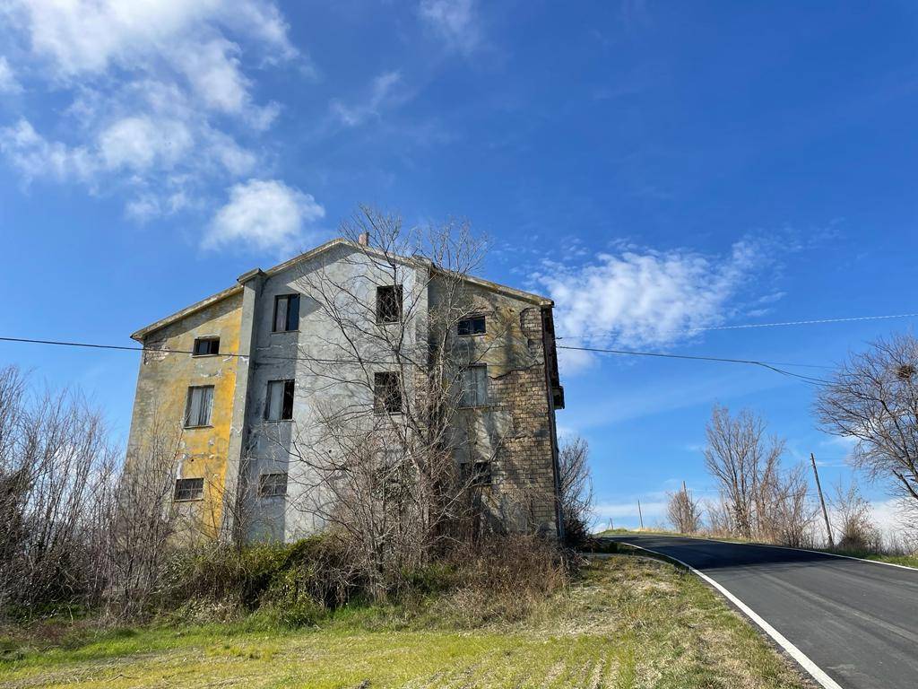 Rustico/Casale in vendita a Castignano