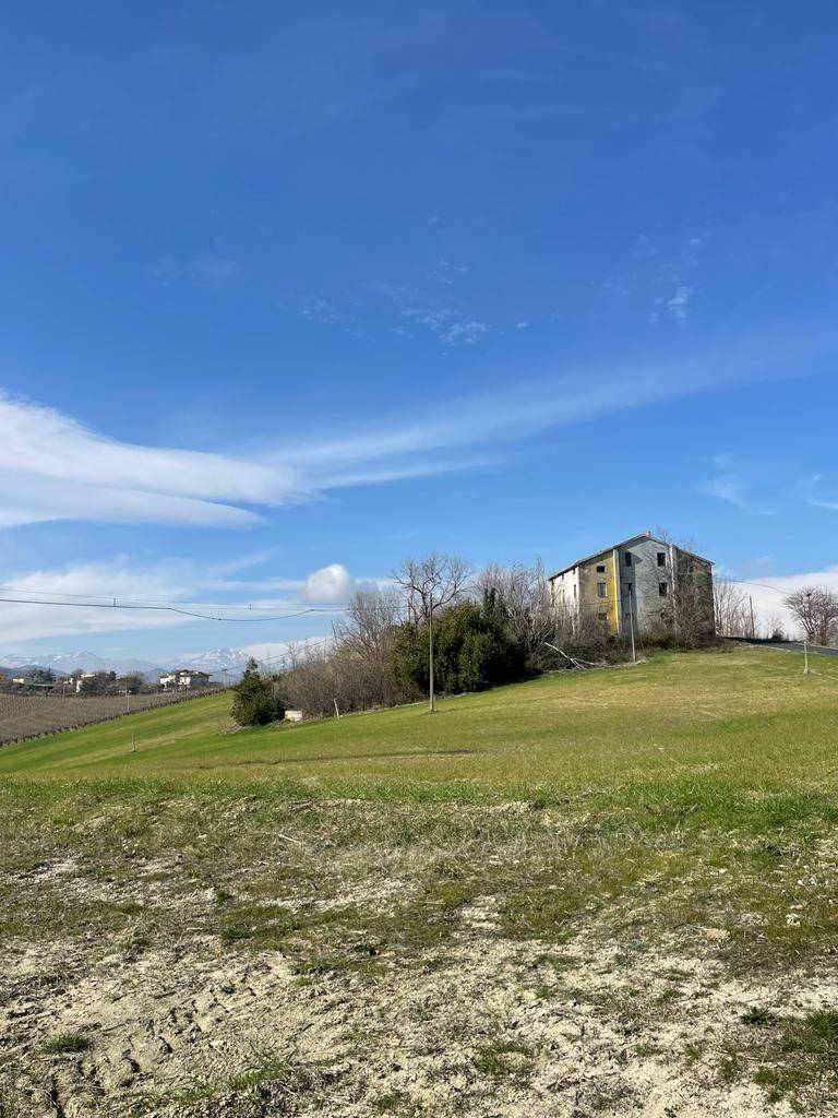 Rustico/Casale in vendita a Castignano