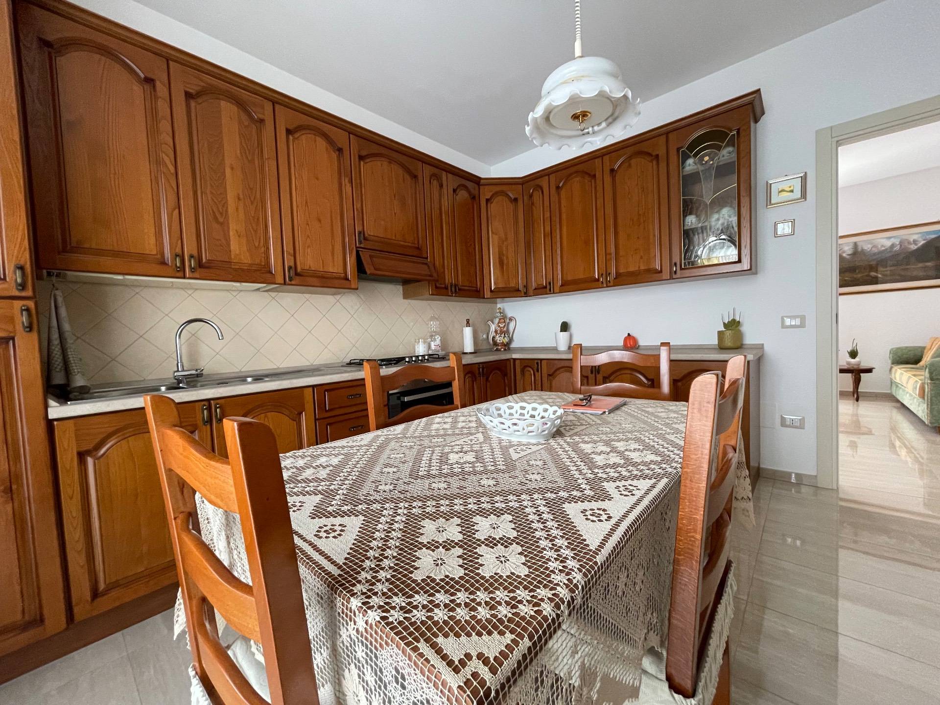 Casa cielo terra in vendita a San Benedetto del Tronto, Centrale