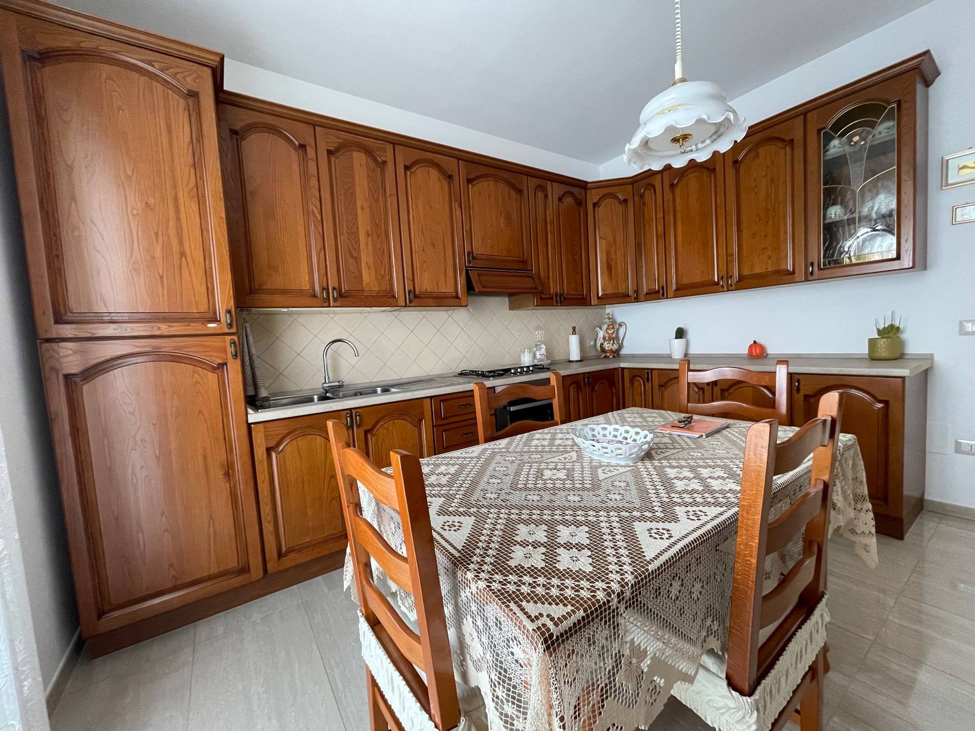 Casa cielo terra in vendita a San Benedetto del Tronto, Centrale