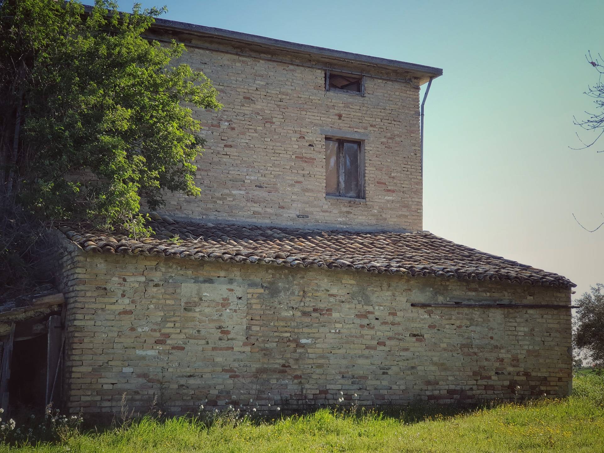 Rustico/Casale in vendita a Castorano