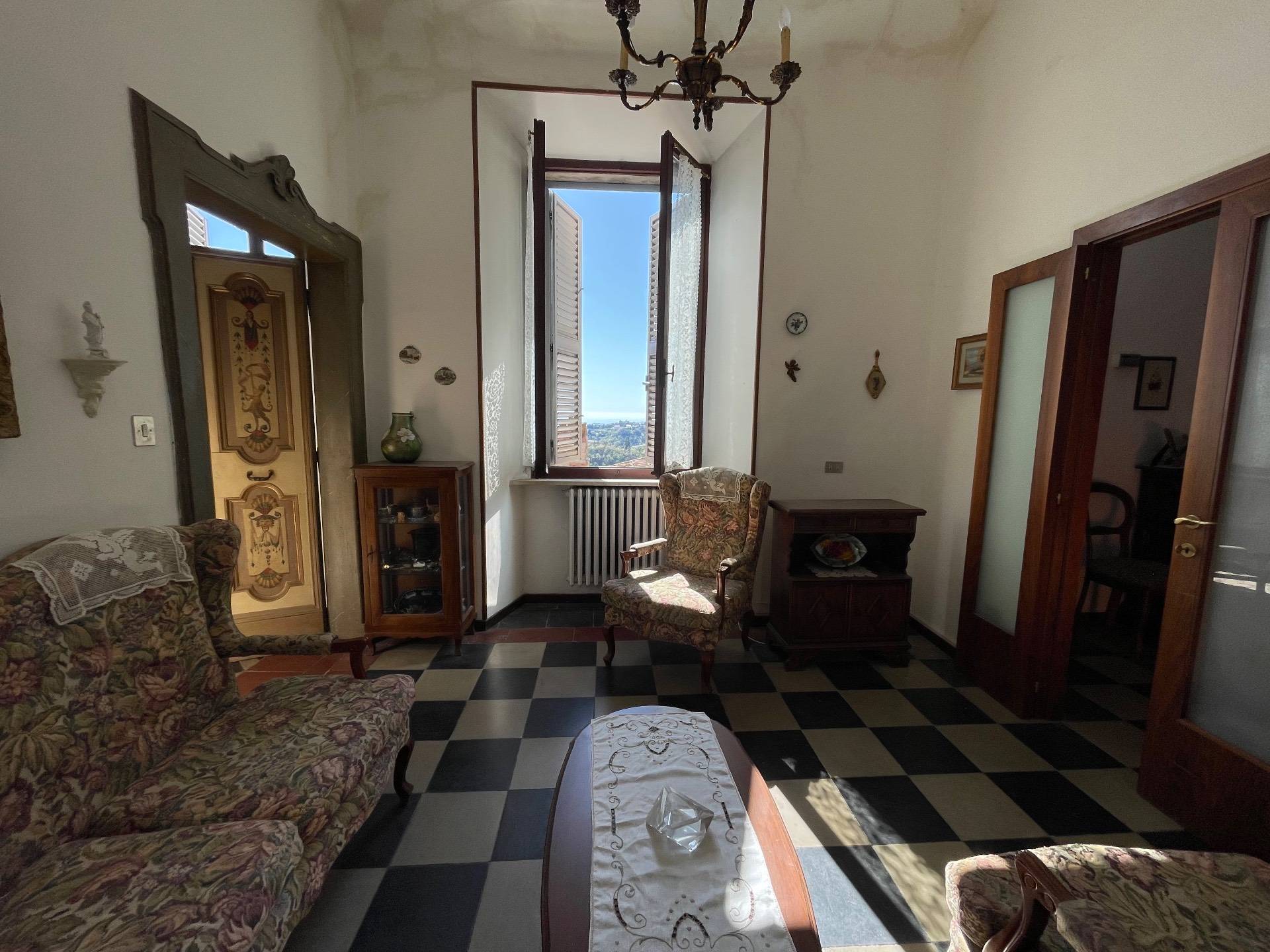 Appartamento in vendita a Ripatransone, Centro Storico