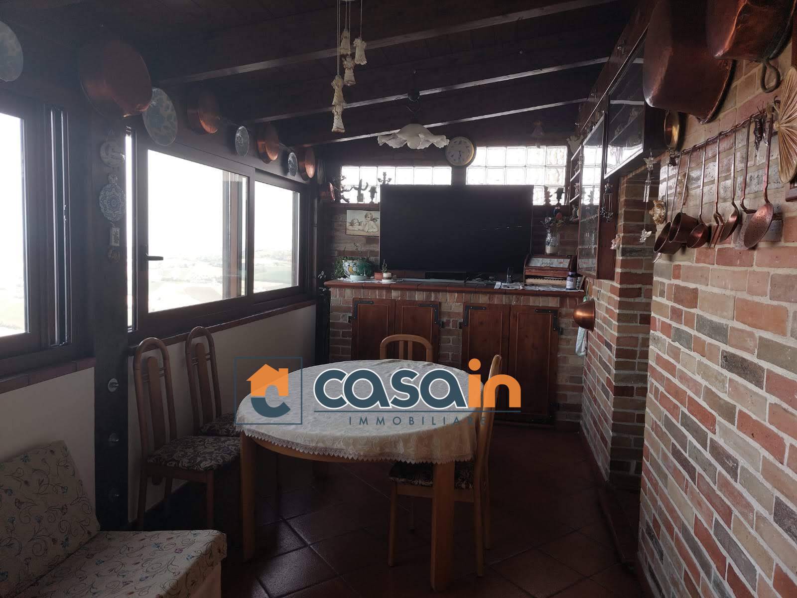 Casa cielo terra in vendita a Montedinove