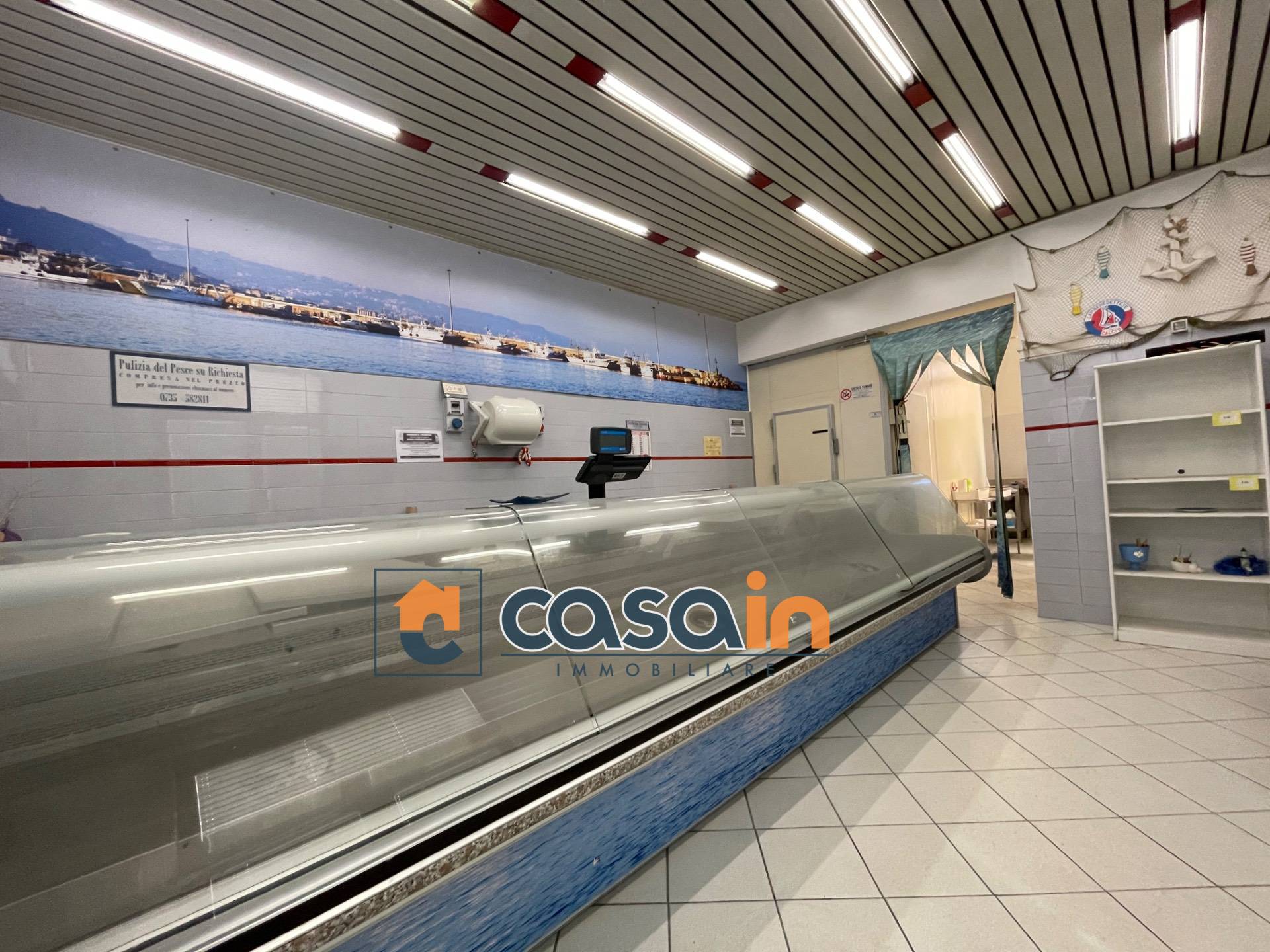 Locale commerciale in vendita a San Benedetto del Tronto