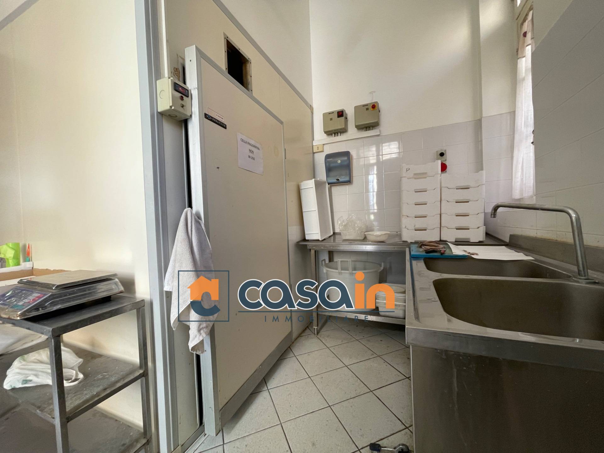 Locale commerciale in vendita a San Benedetto del Tronto