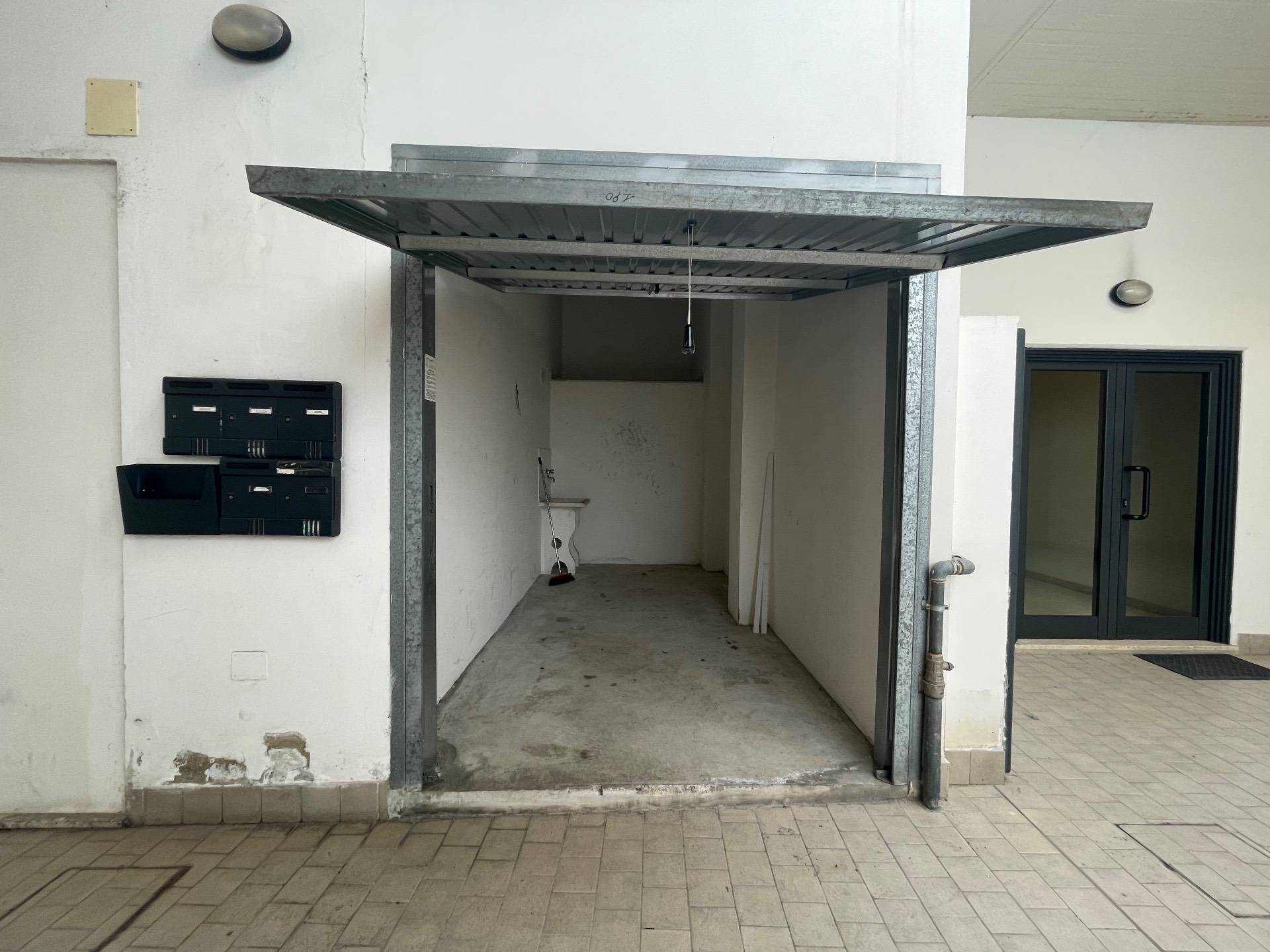 Garage / Autorimessa in affitto a San Benedetto del Tronto, Centrale