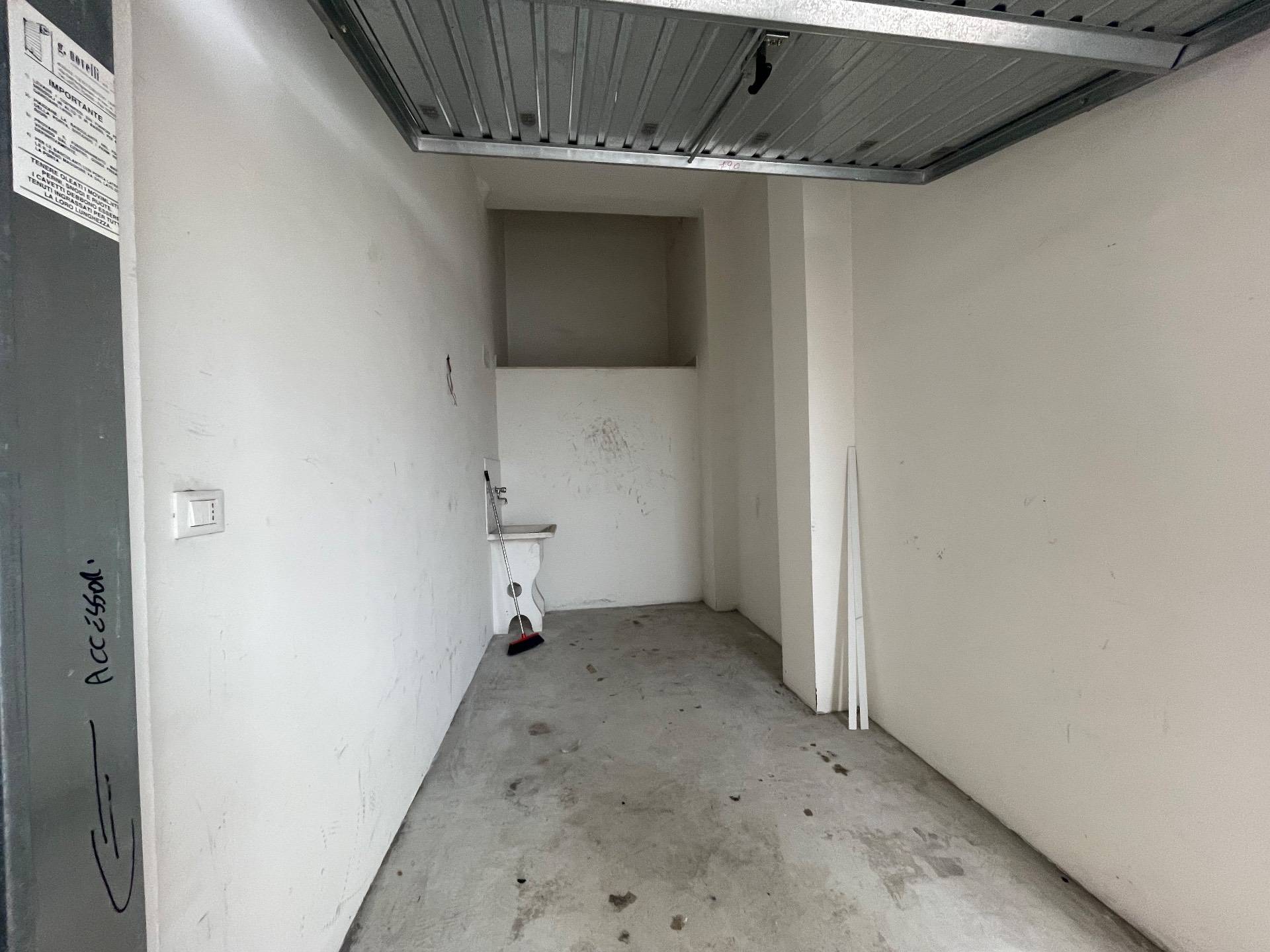 Garage / Autorimessa in affitto a San Benedetto del Tronto, Centrale