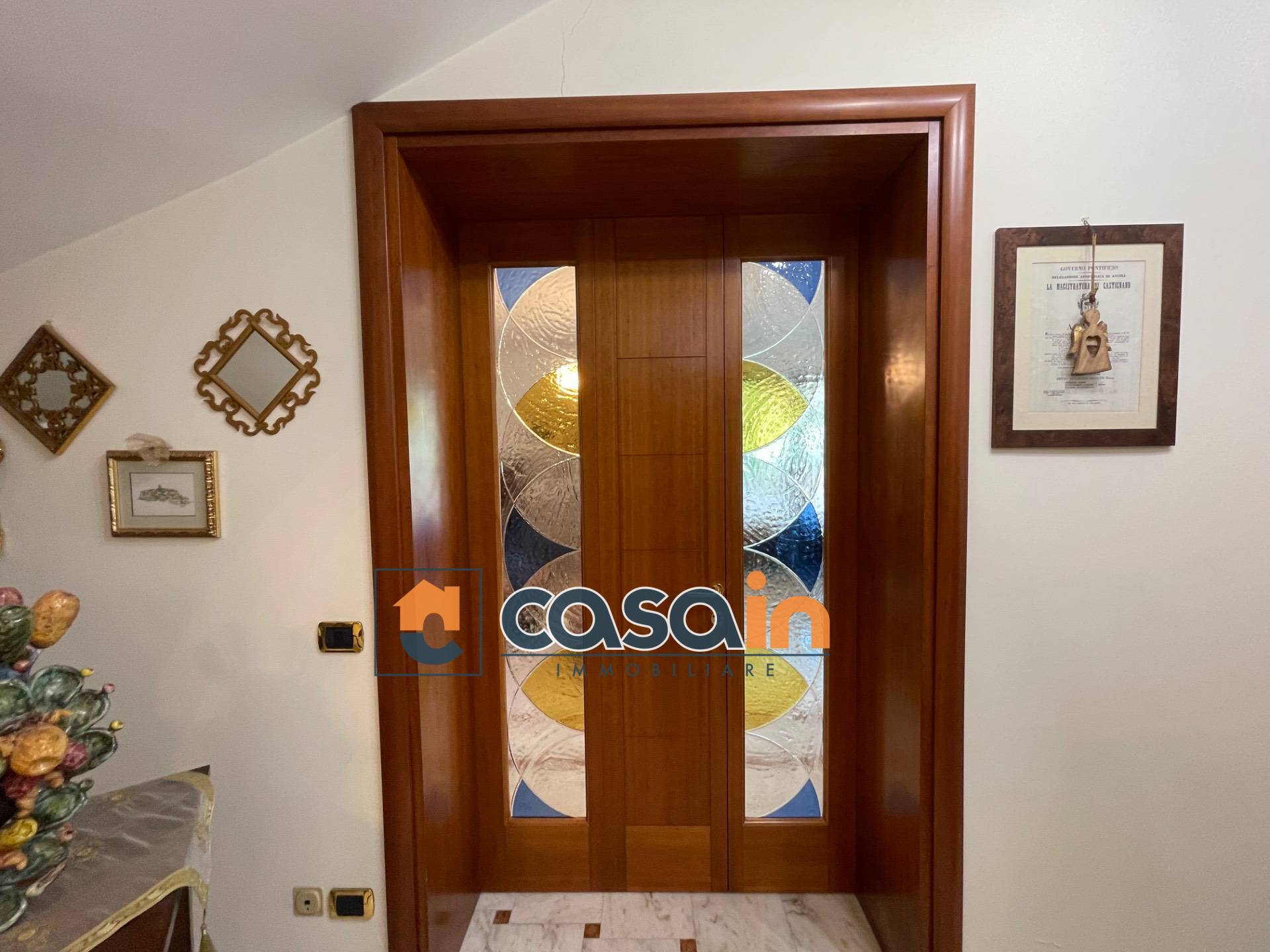 Villa in vendita a Castignano