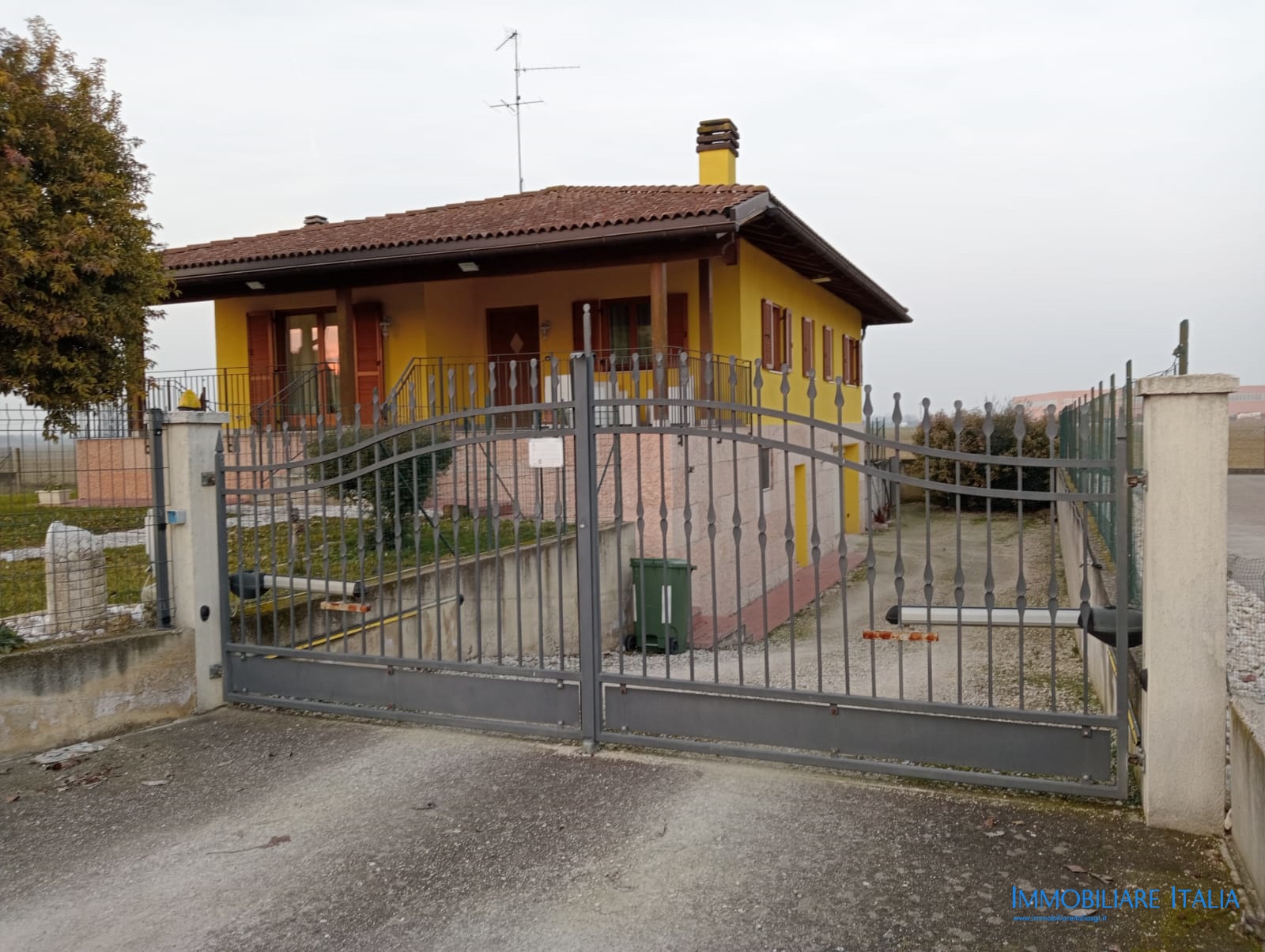 Villa in vendita, Ronco all'Adige tombazosana