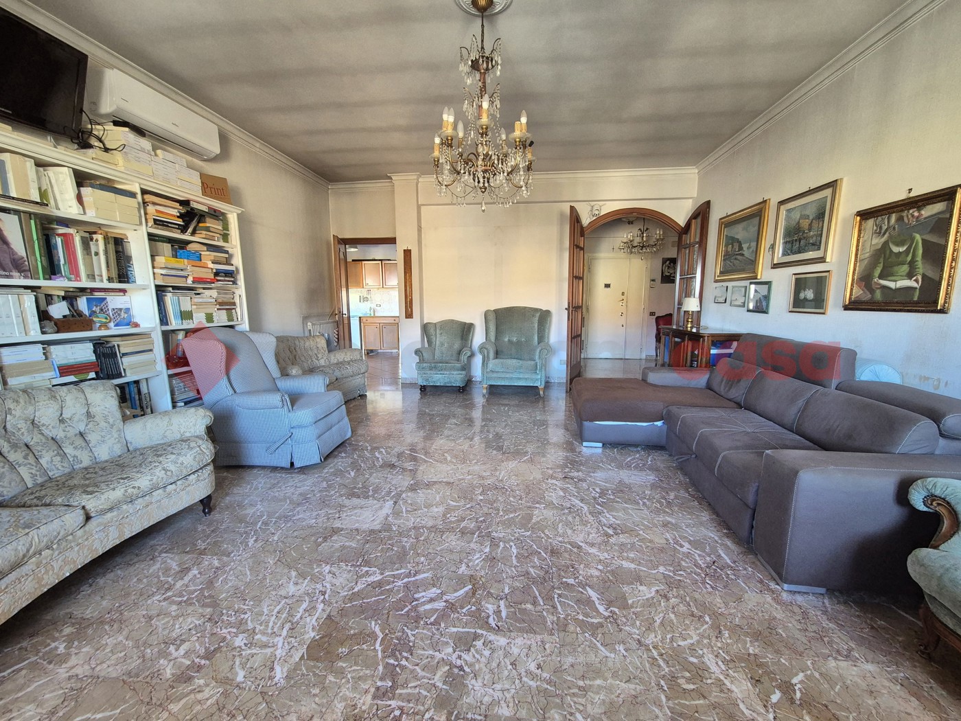 Attico con box a Roma